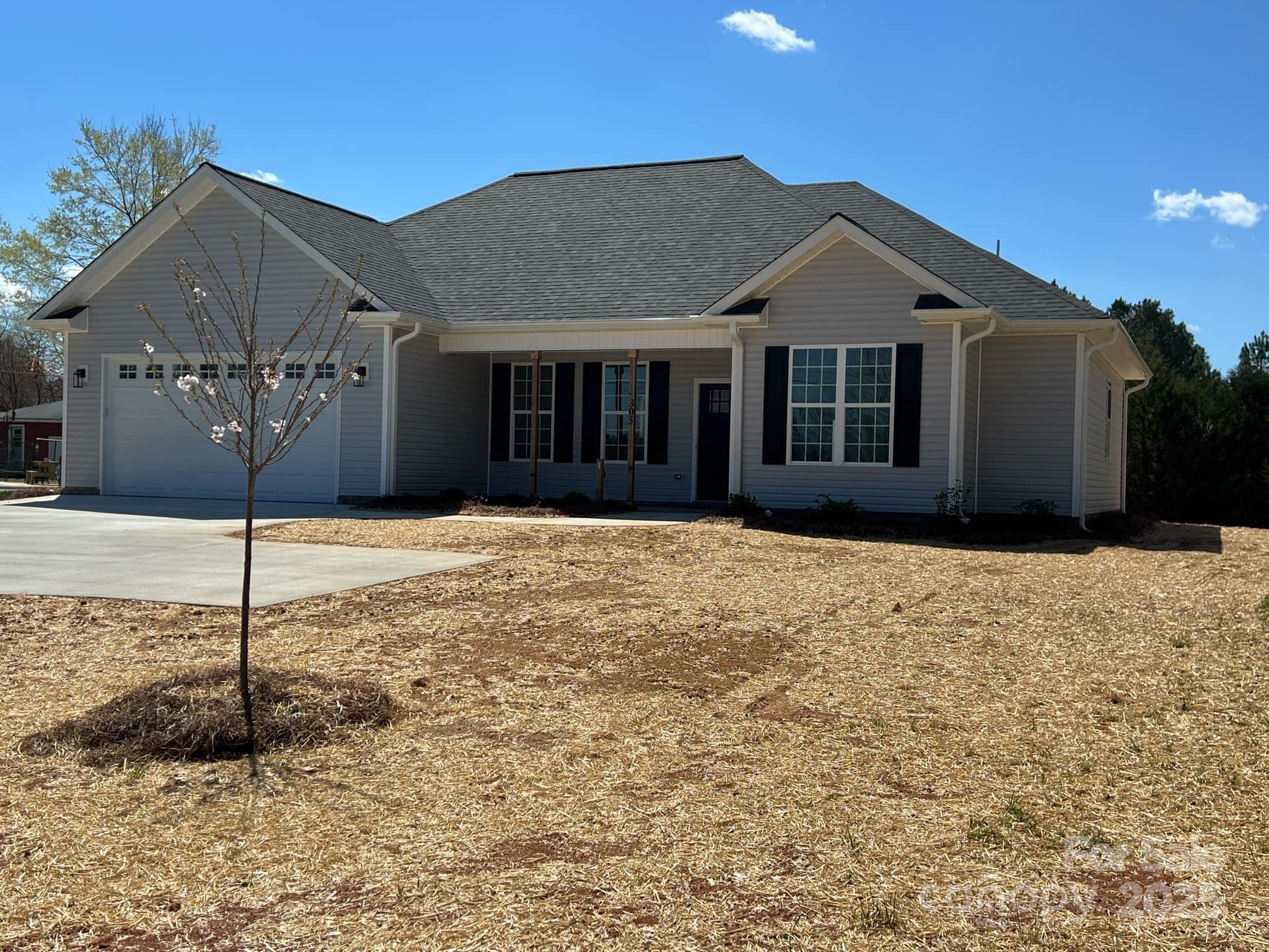 27055 Real Estate Listings Main Image