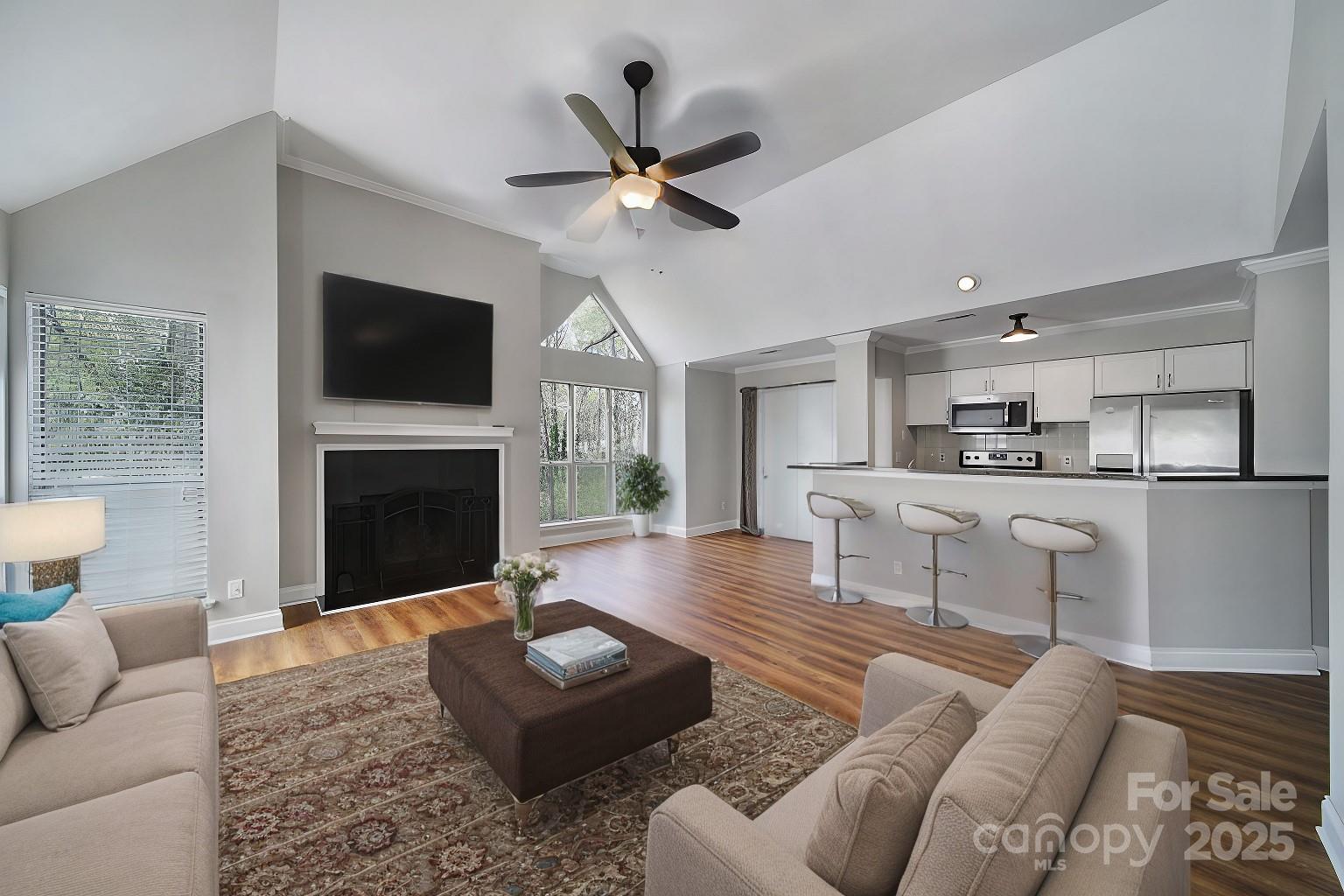 2500 Cranbrook Lane 5 Property Photo