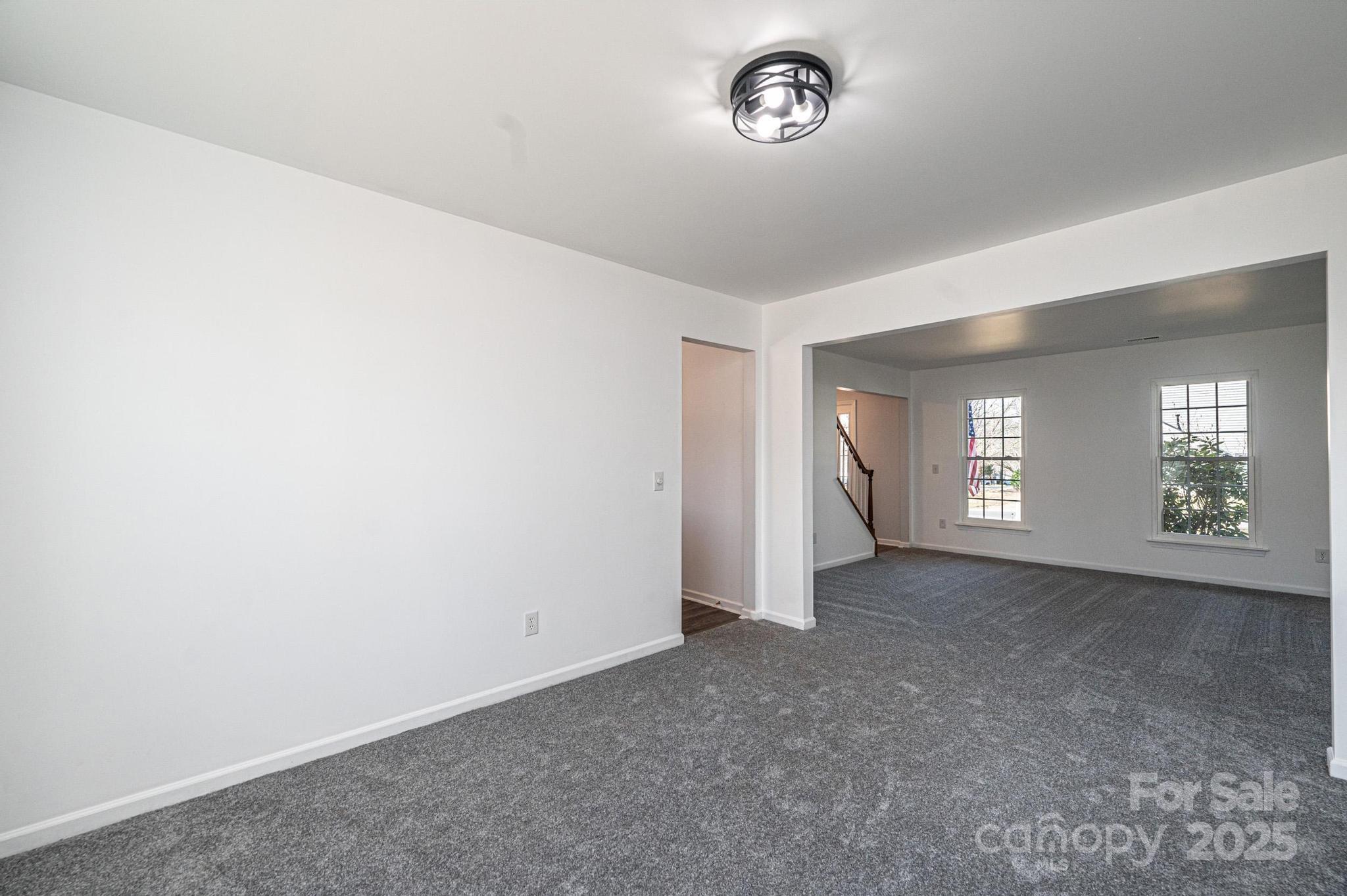 102 Brewster Court Property Photo 10