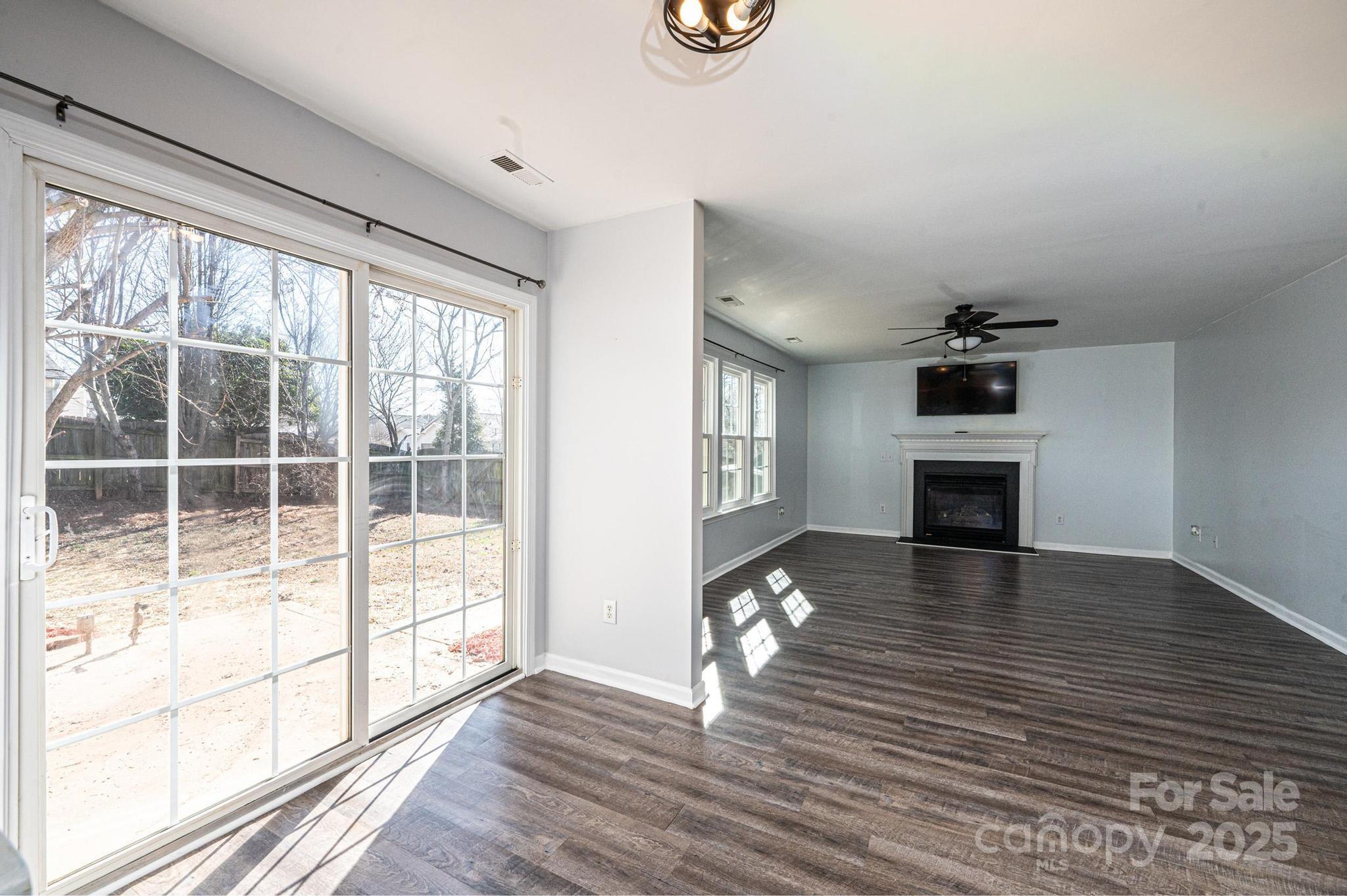 102 Brewster Court Property Photo 13