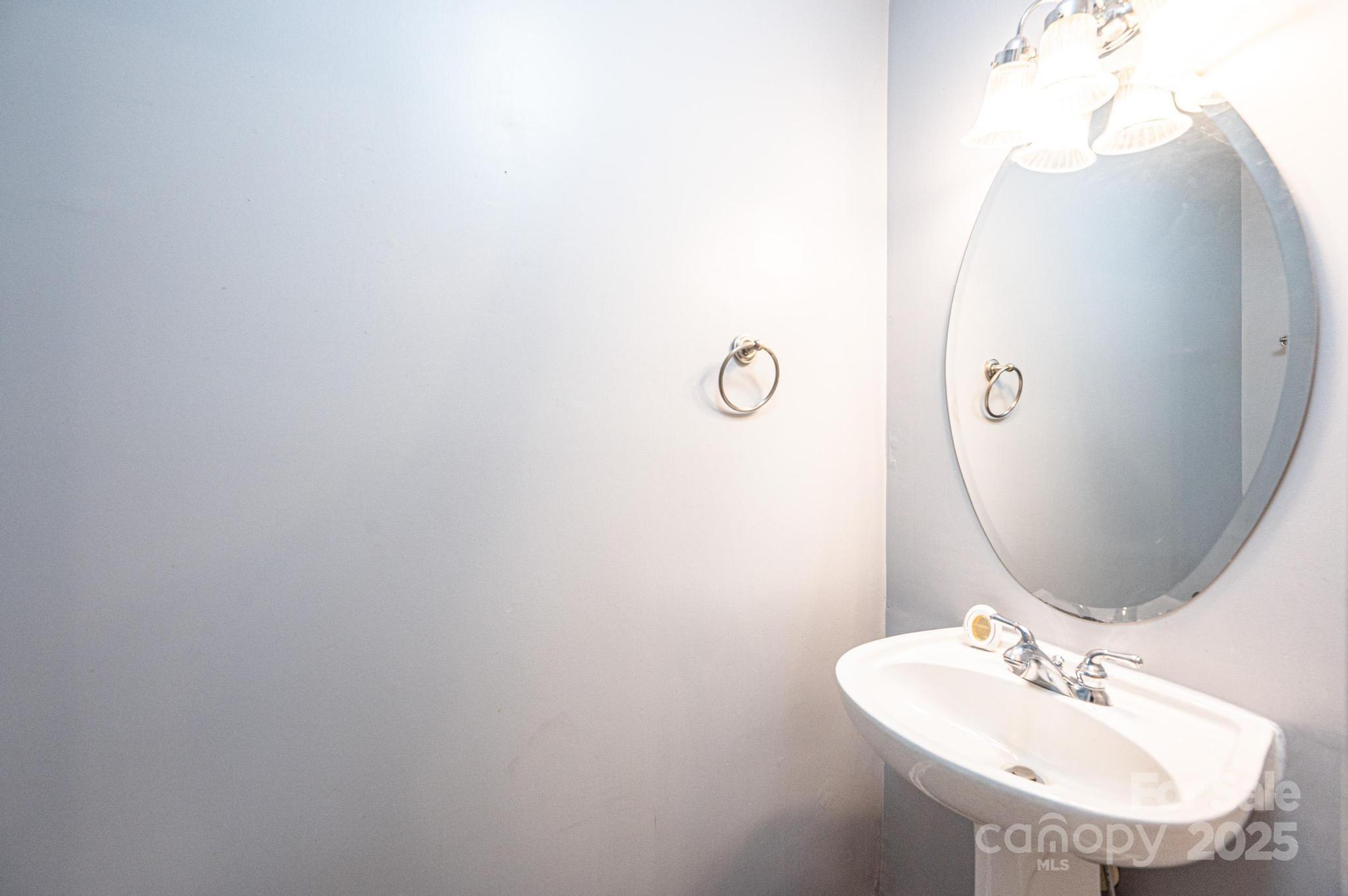 102 Brewster Court Property Photo 24