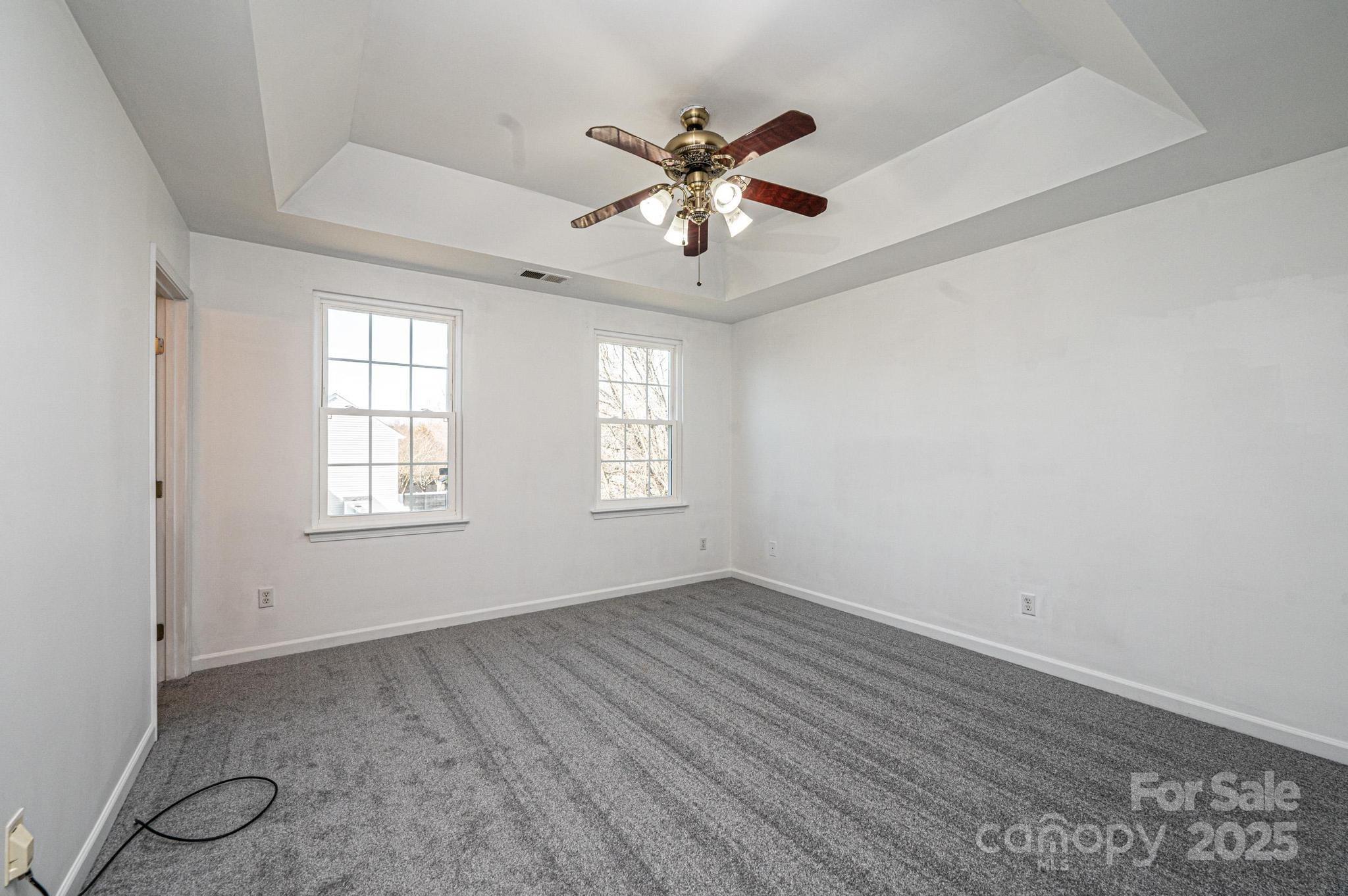 102 Brewster Court Property Photo 25