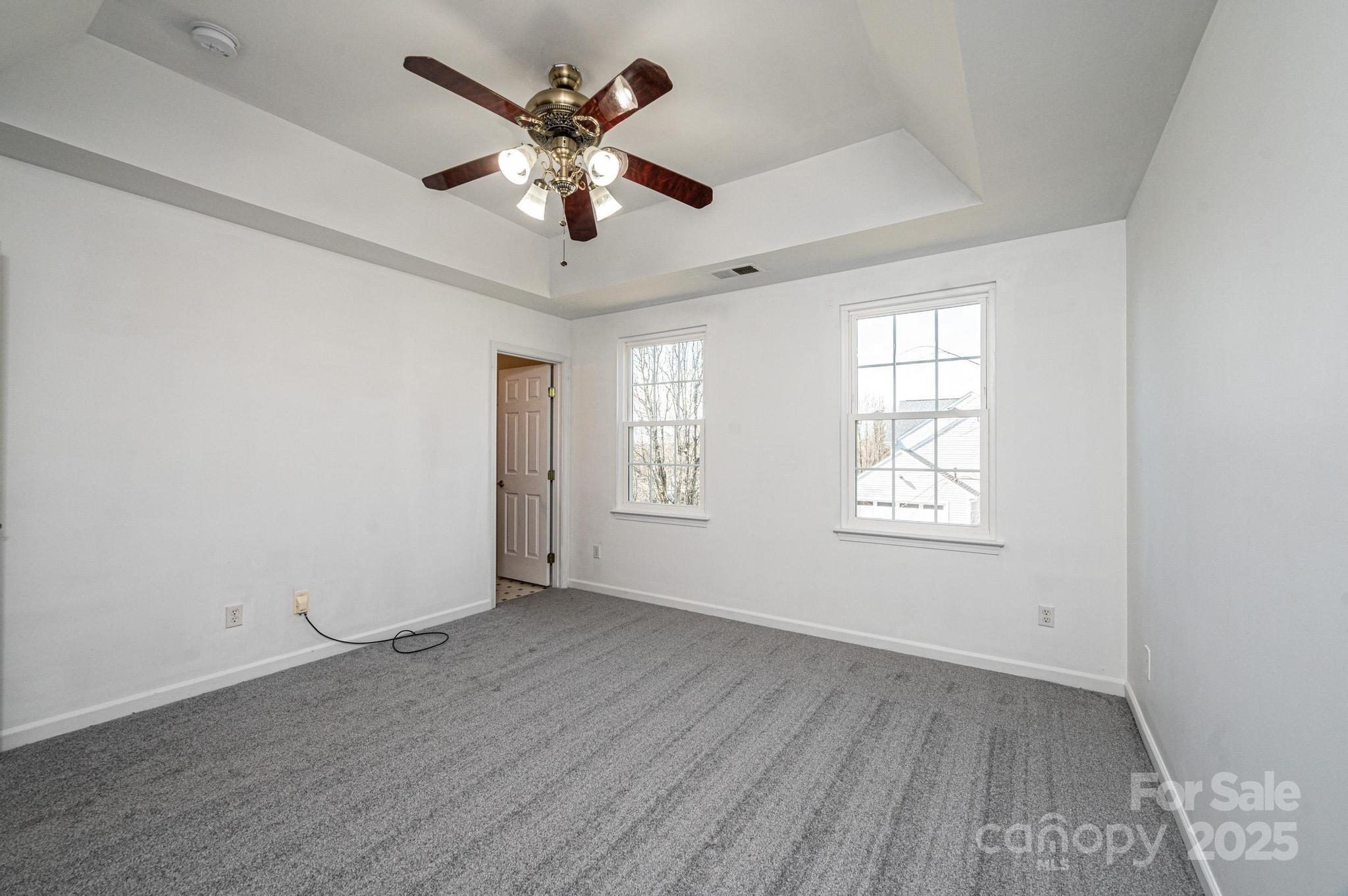 102 Brewster Court Property Photo 26