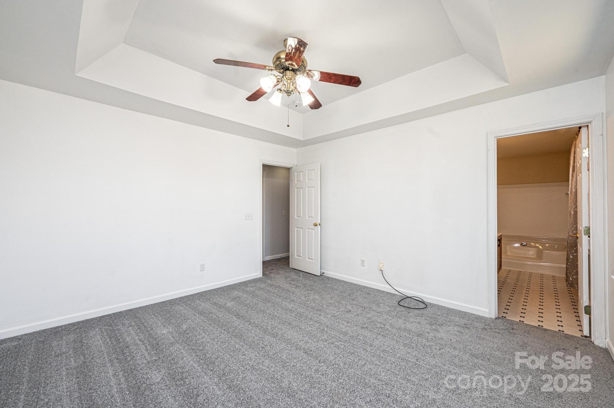 102 Brewster Court Property Photo 27