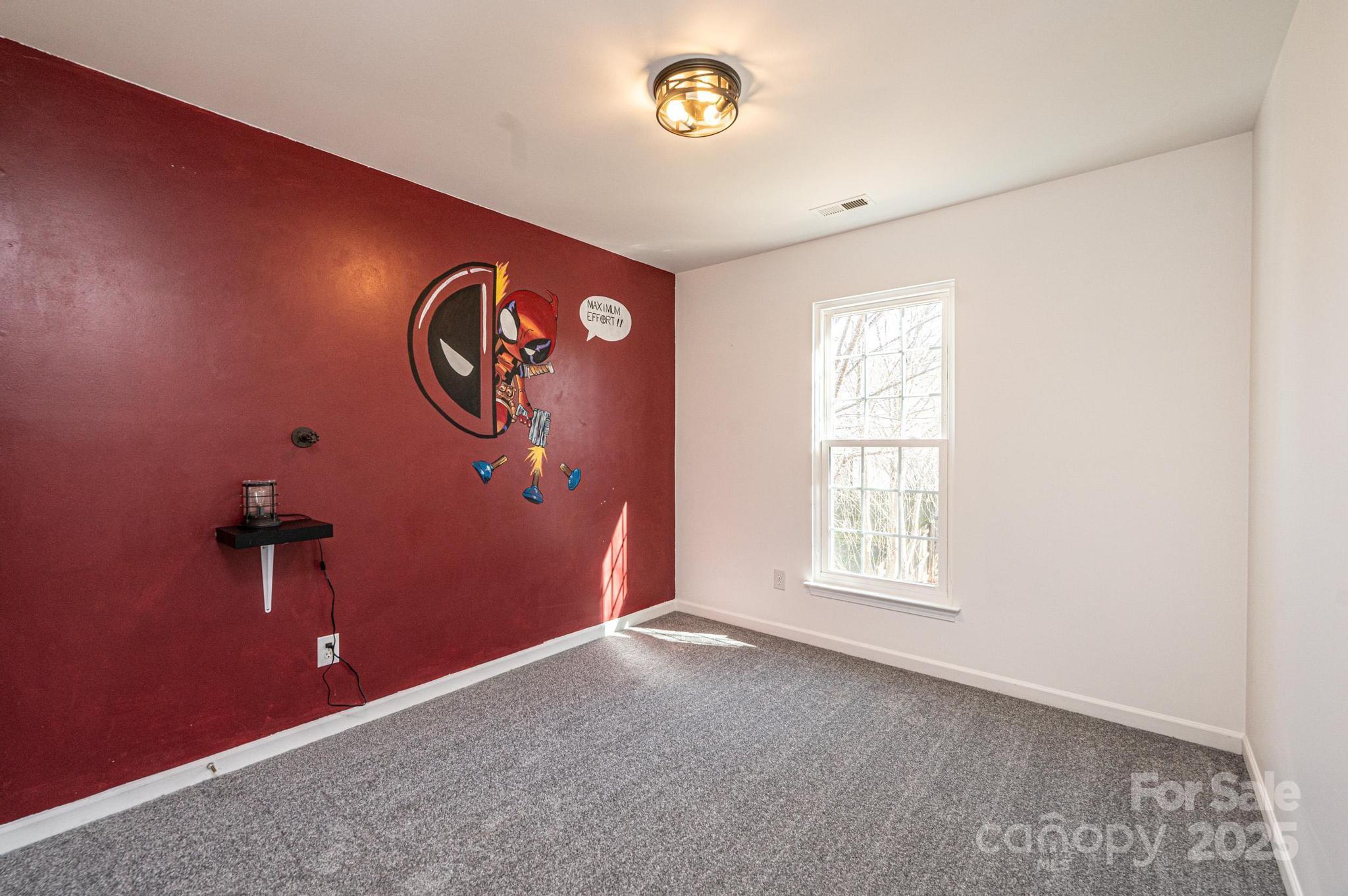 102 Brewster Court Property Photo 35