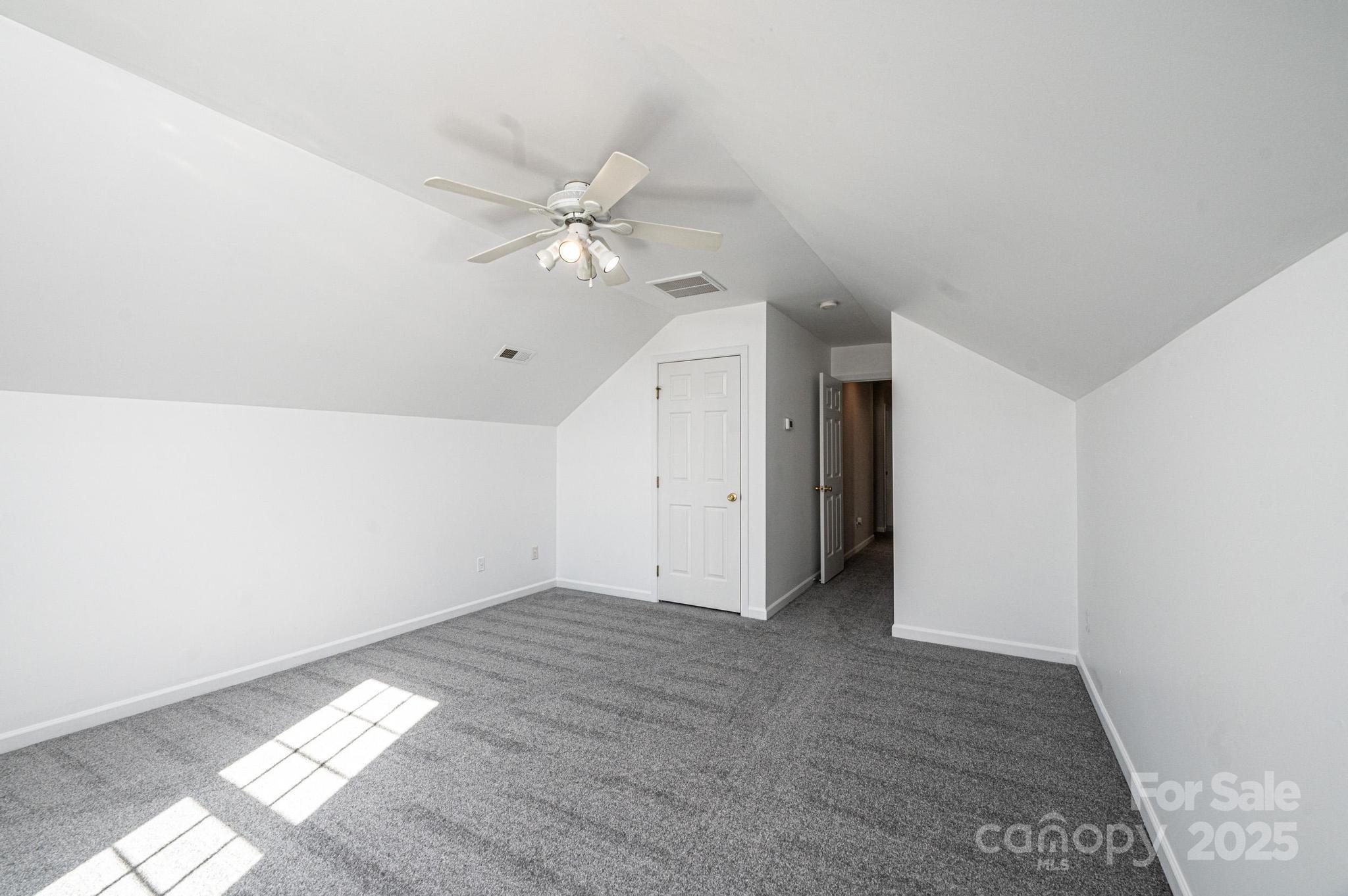 102 Brewster Court Property Photo 39