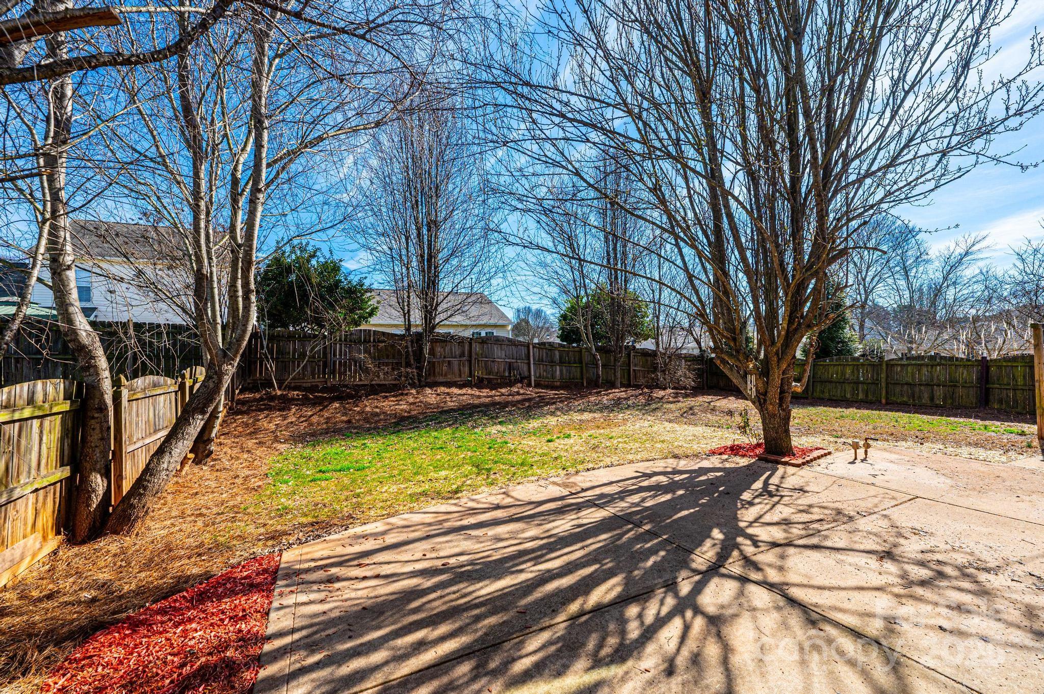 102 Brewster Court Property Photo 42