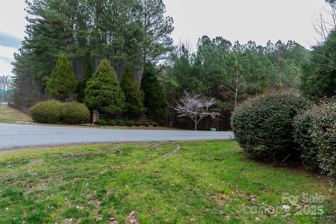 179 Windingwood Drive Property Photo 15
