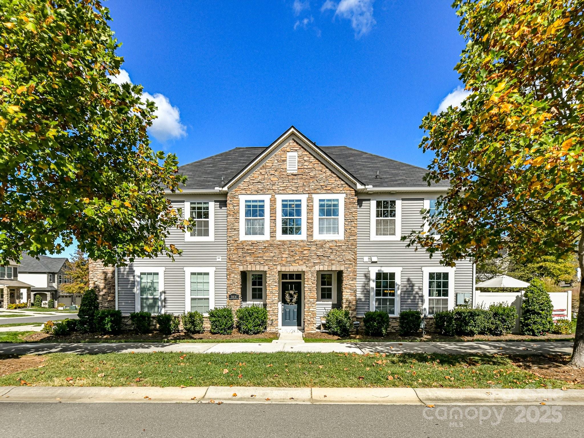 9414 Glenburn Lane Property Photo