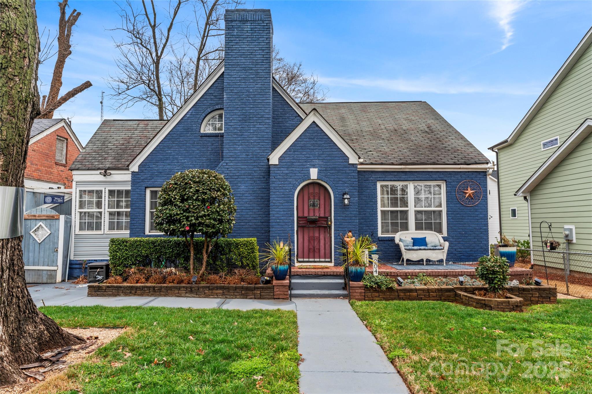 204 Sylvania Avenue Property Photo