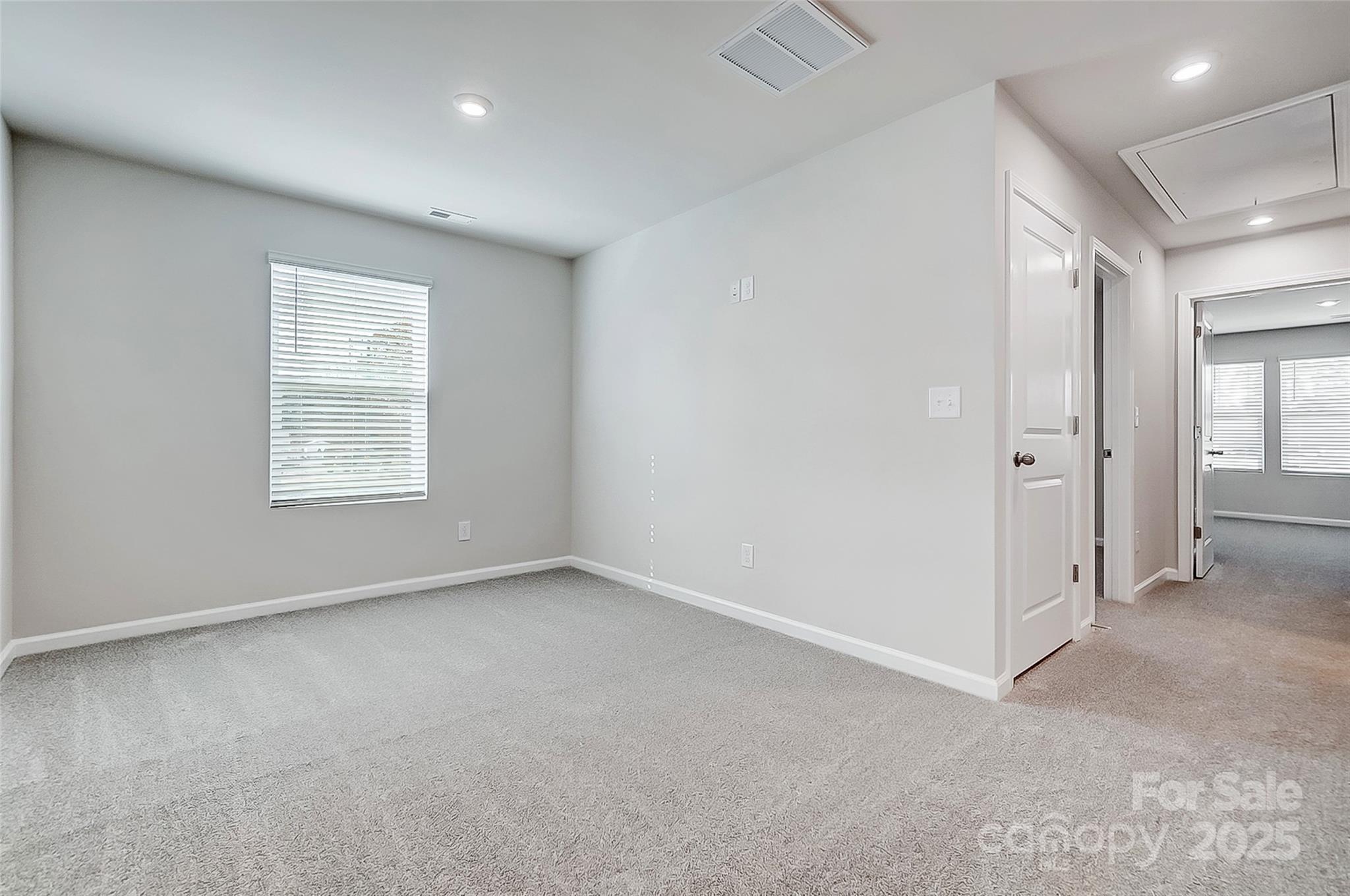 2260 Hedgecliff Road 164 Property Photo 18