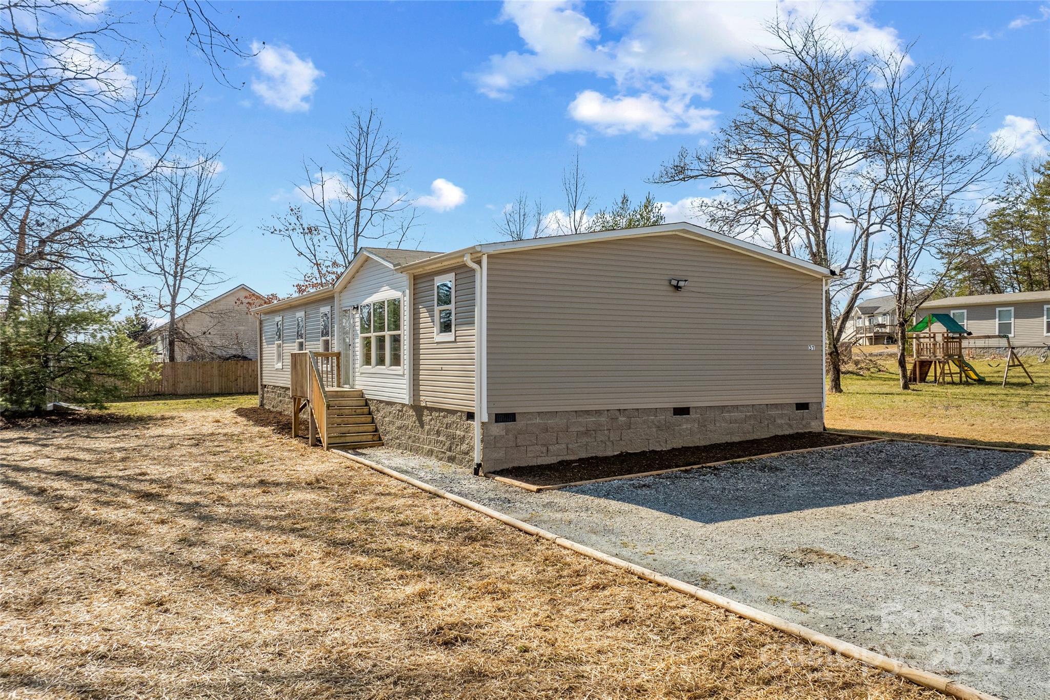 31 Kiwassa Lane Property Photo