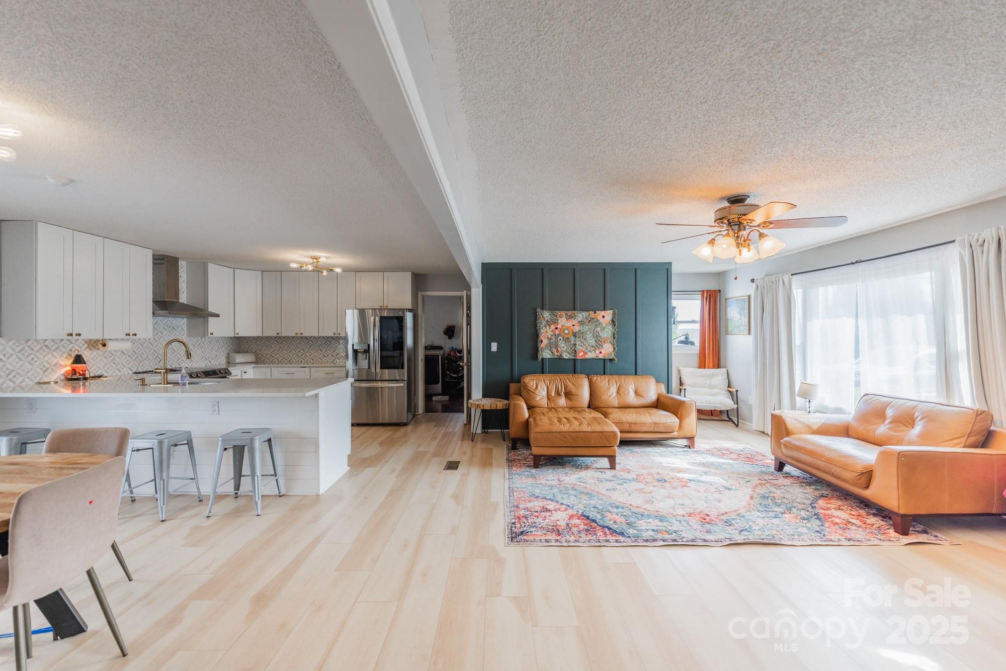 2992 Greenleaf Road Property Photo