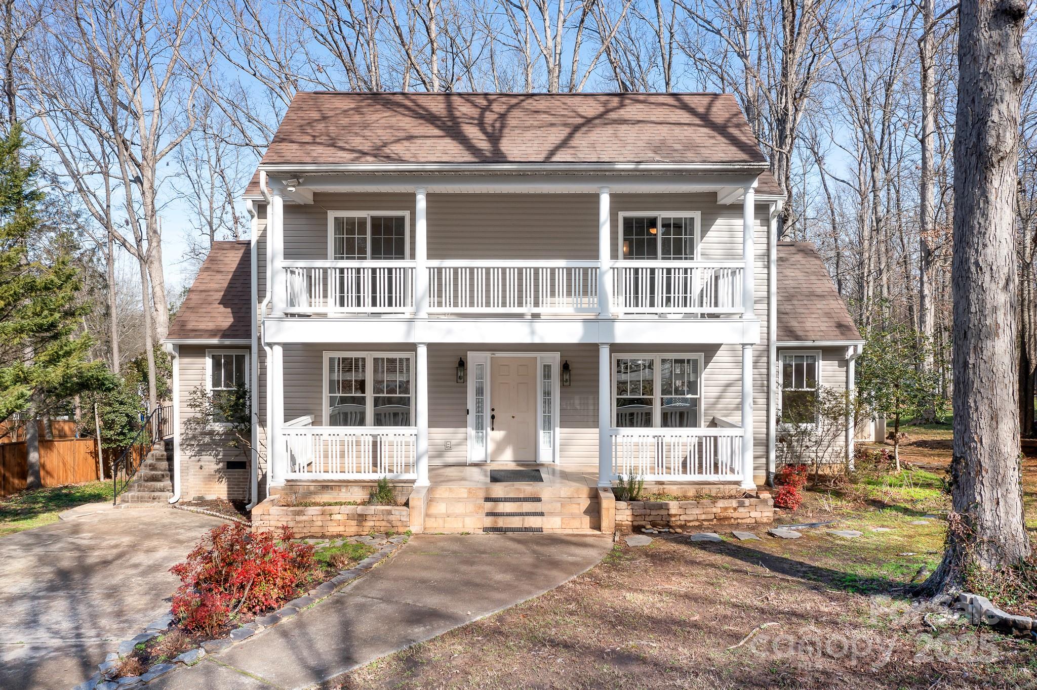 11121 Timber Hill Court Property Photo
