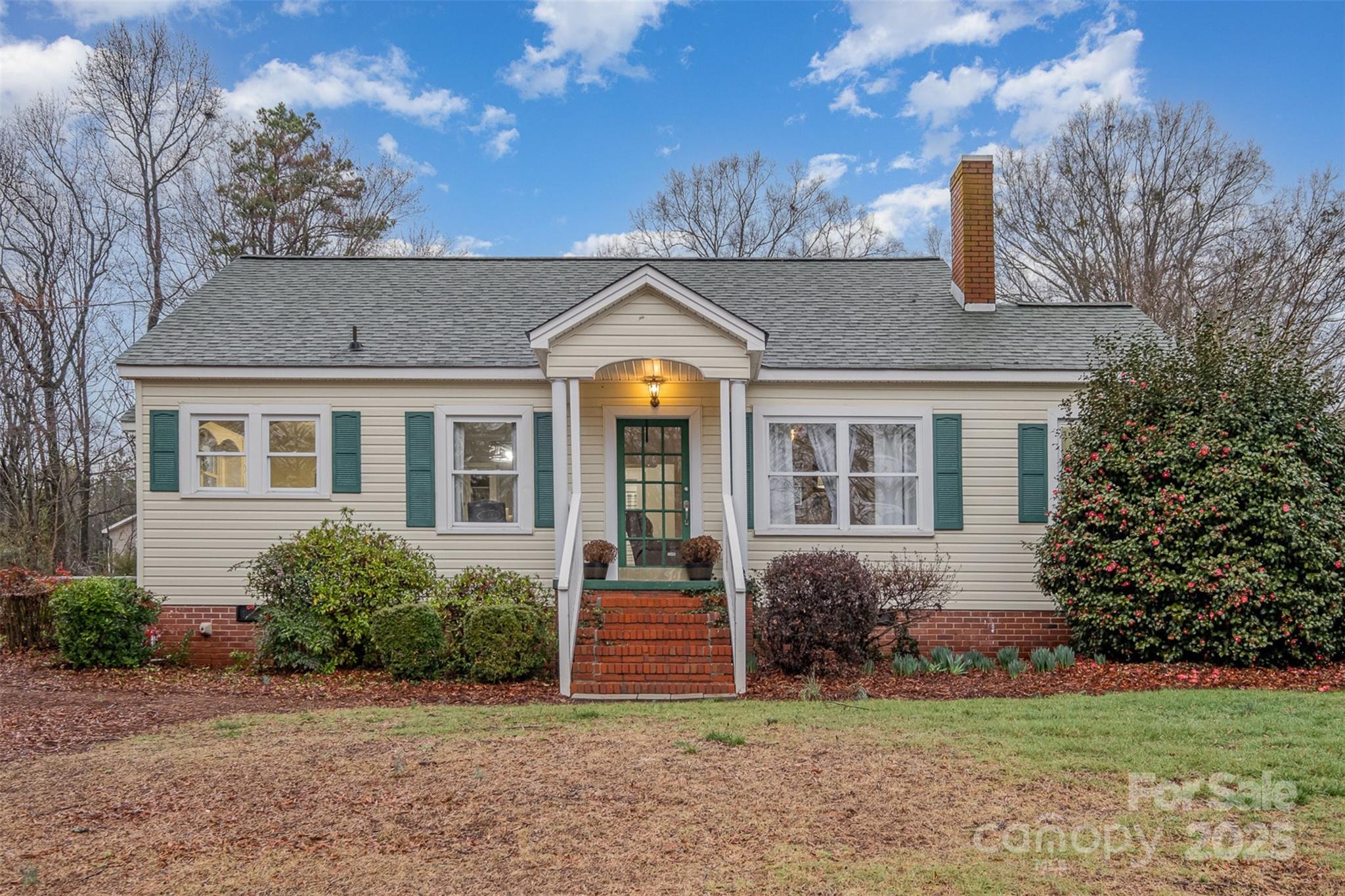 Oakboro Real Estate Listings Main Image