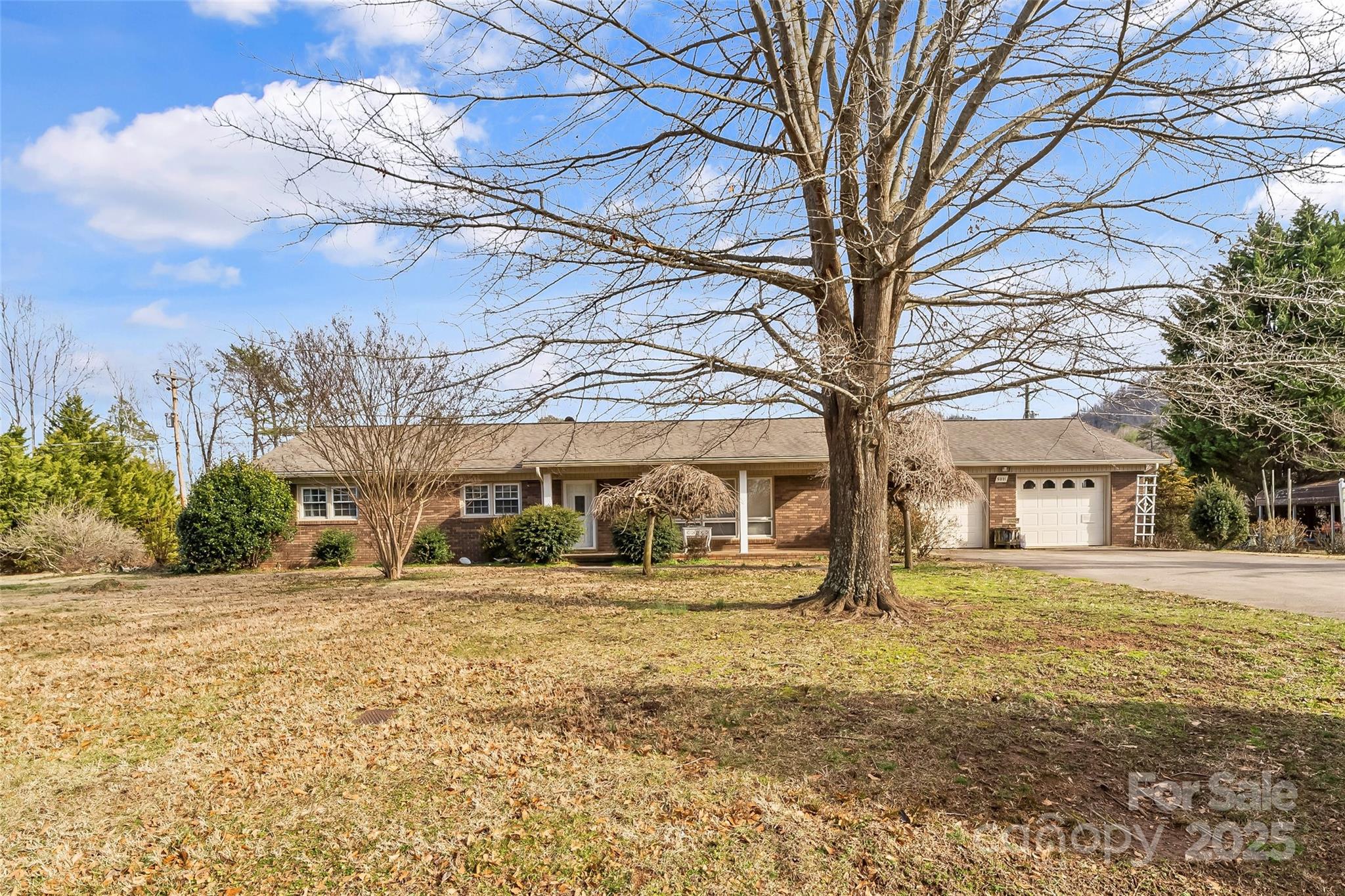 5031 Burkemont Road Property Photo