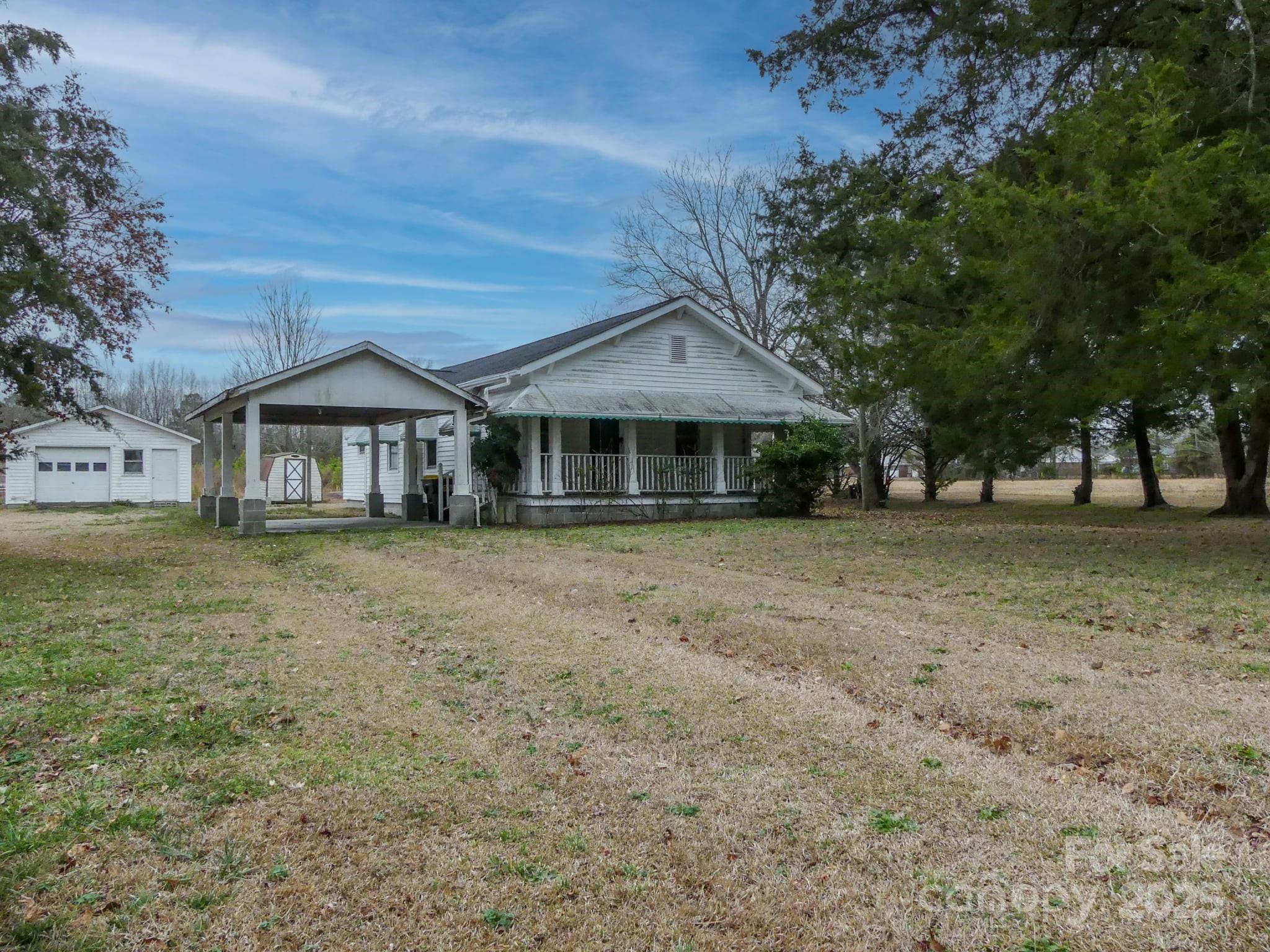 836 Nc 118 Highway Property Photo