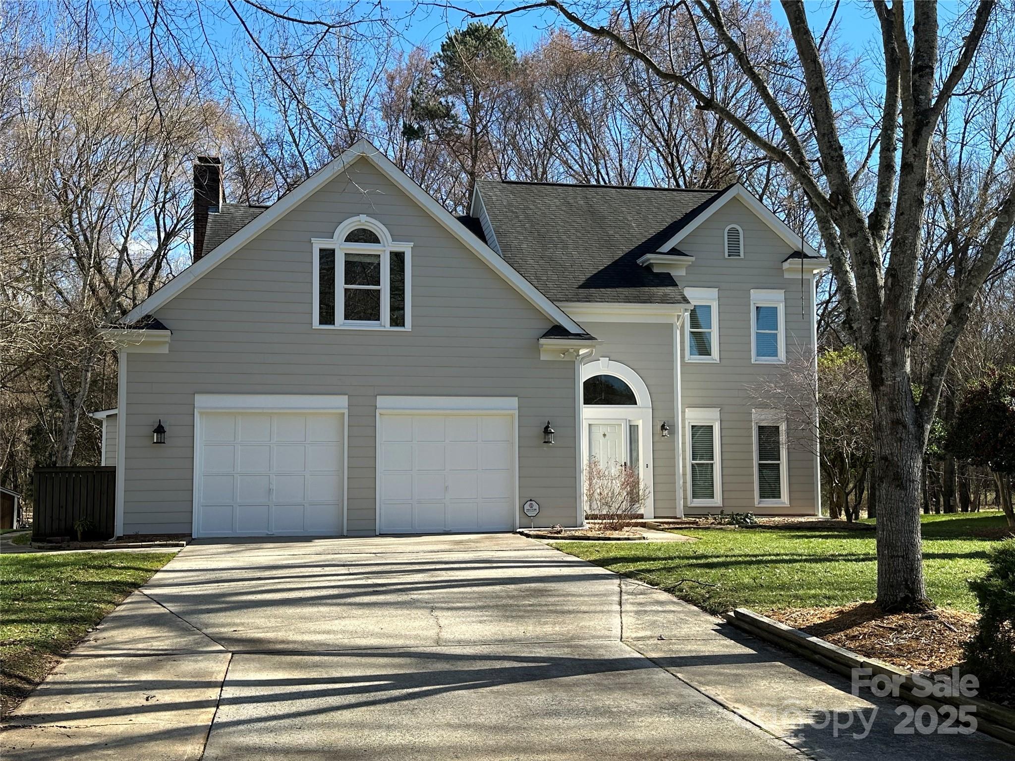 10207 Summer House Court Property Photo