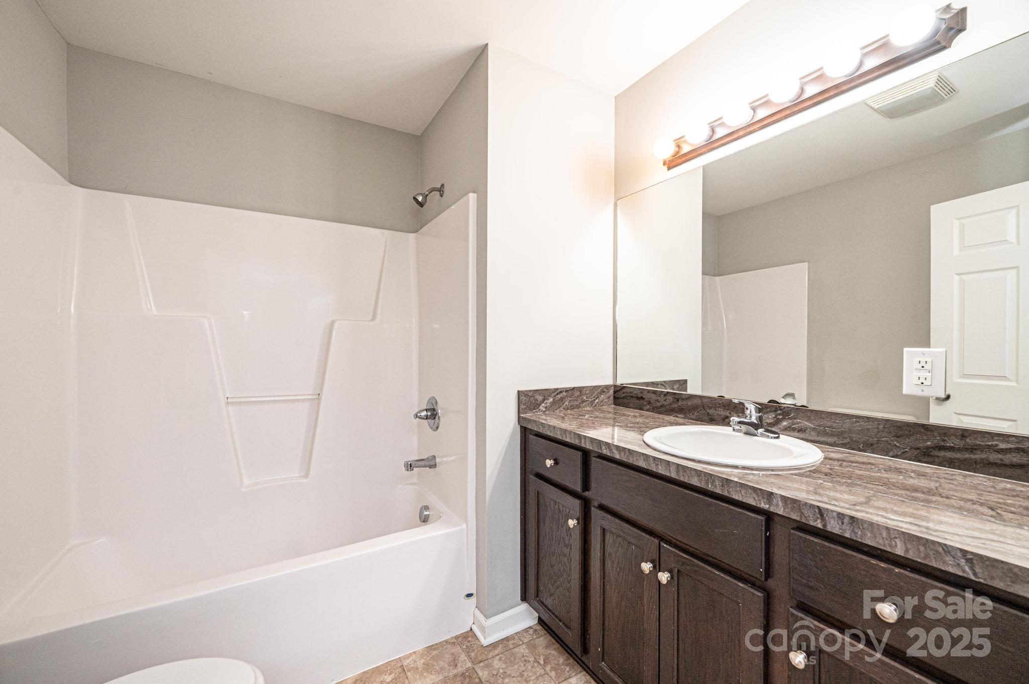 125 1st Avenue Drive Property Photo 10