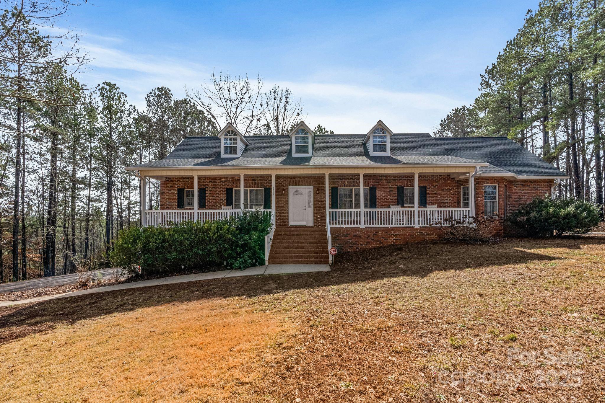 201 Olive Road Property Photo