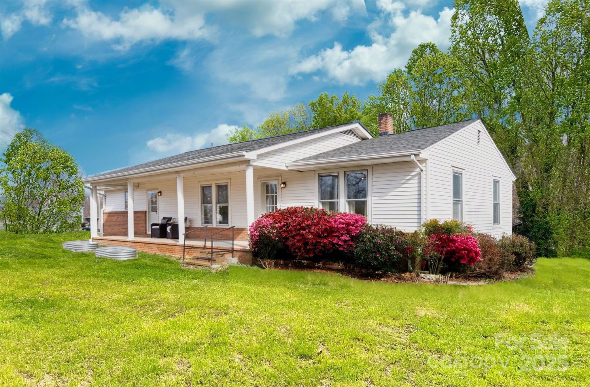 4036 Muncus Road Property Photo 1