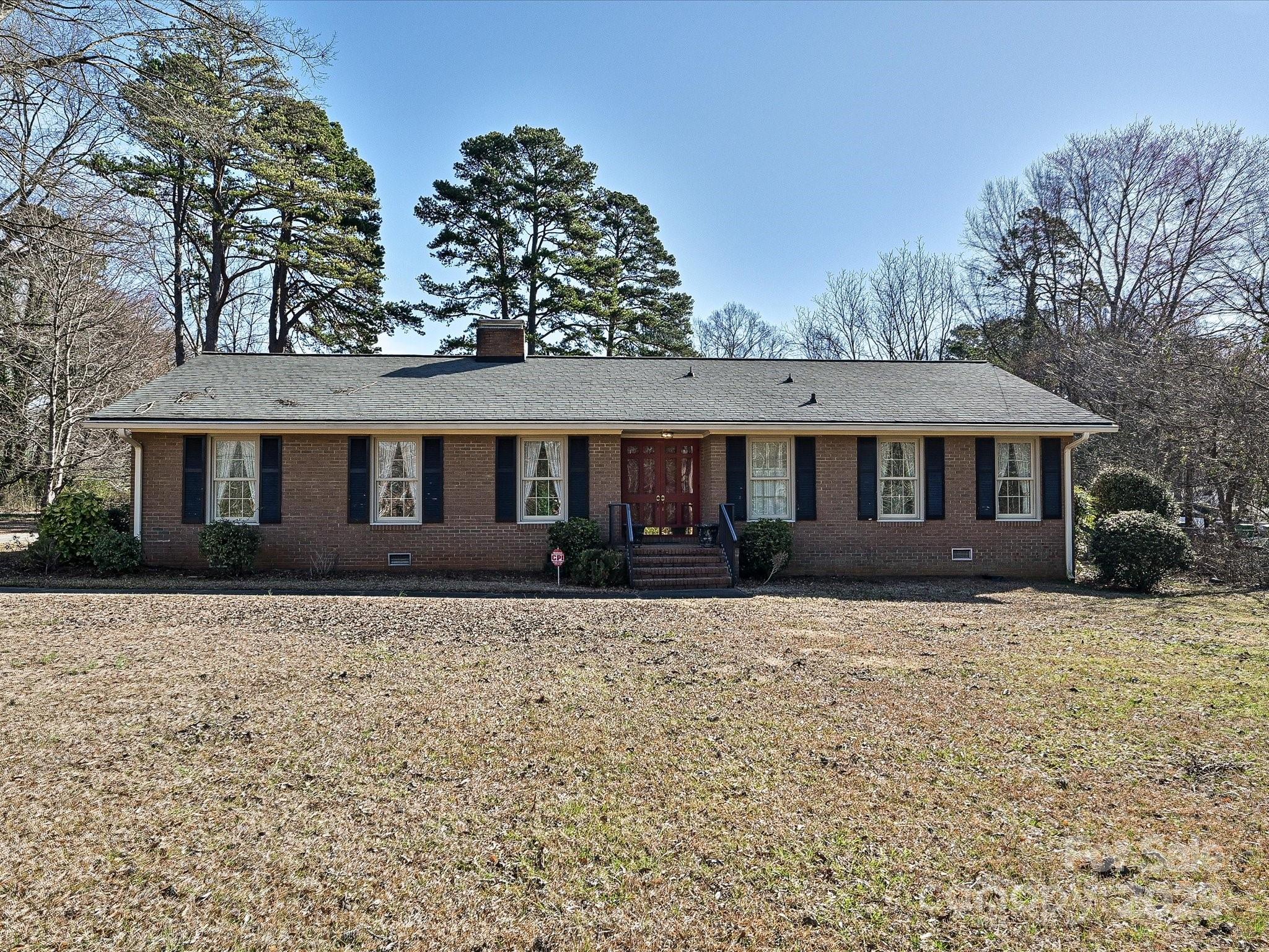 1026 Norwich Road Property Photo