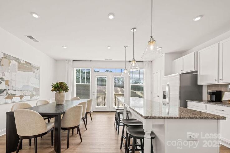 1018 Fairway Green Lane Landon Property Photo 2