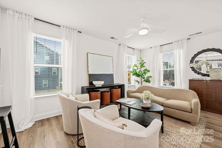 1018 Fairway Green Lane Landon Property Photo 12