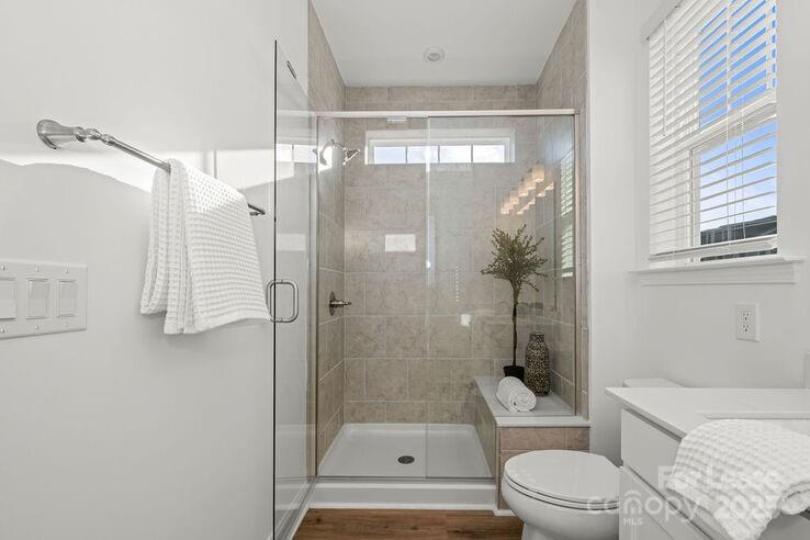 1018 Fairway Green Lane Landon Property Photo 17