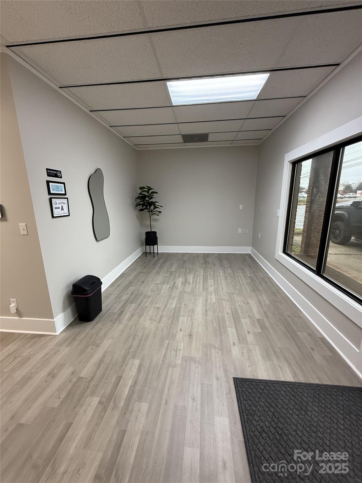 2530 W Roosevelt Boulevard B Property Photo 8