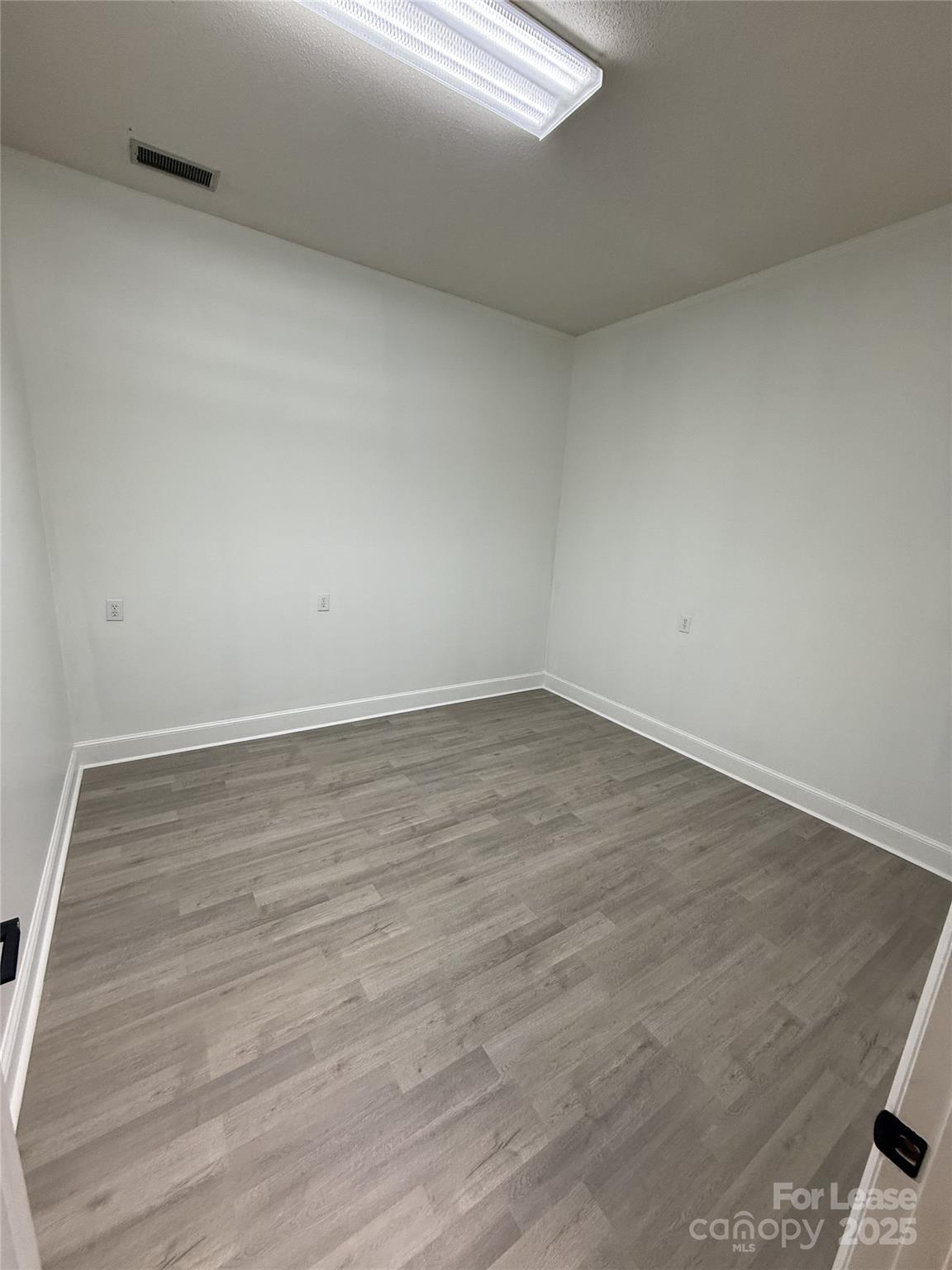2530 W Roosevelt Boulevard B Property Photo 11