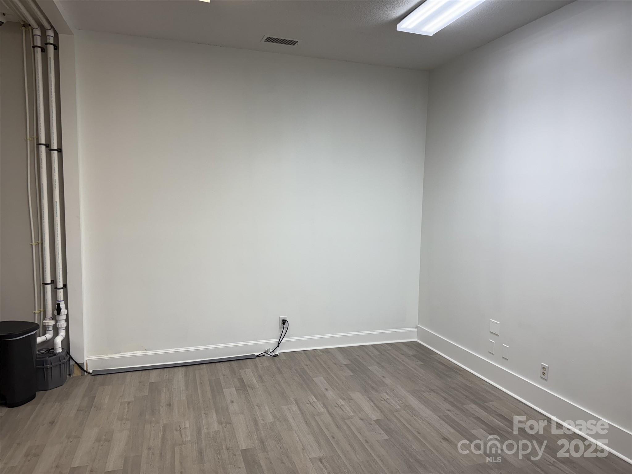 2530 W Roosevelt Boulevard B Property Photo 13