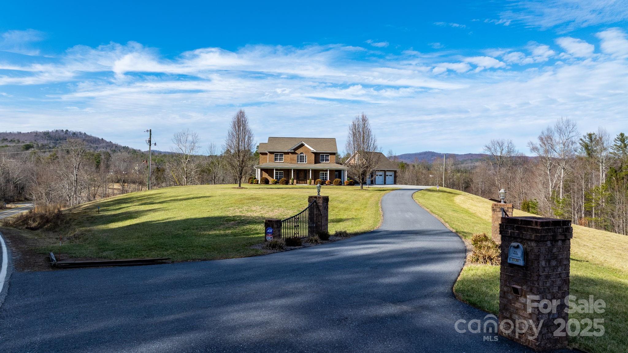5130 Deal Mill Road Property Photo