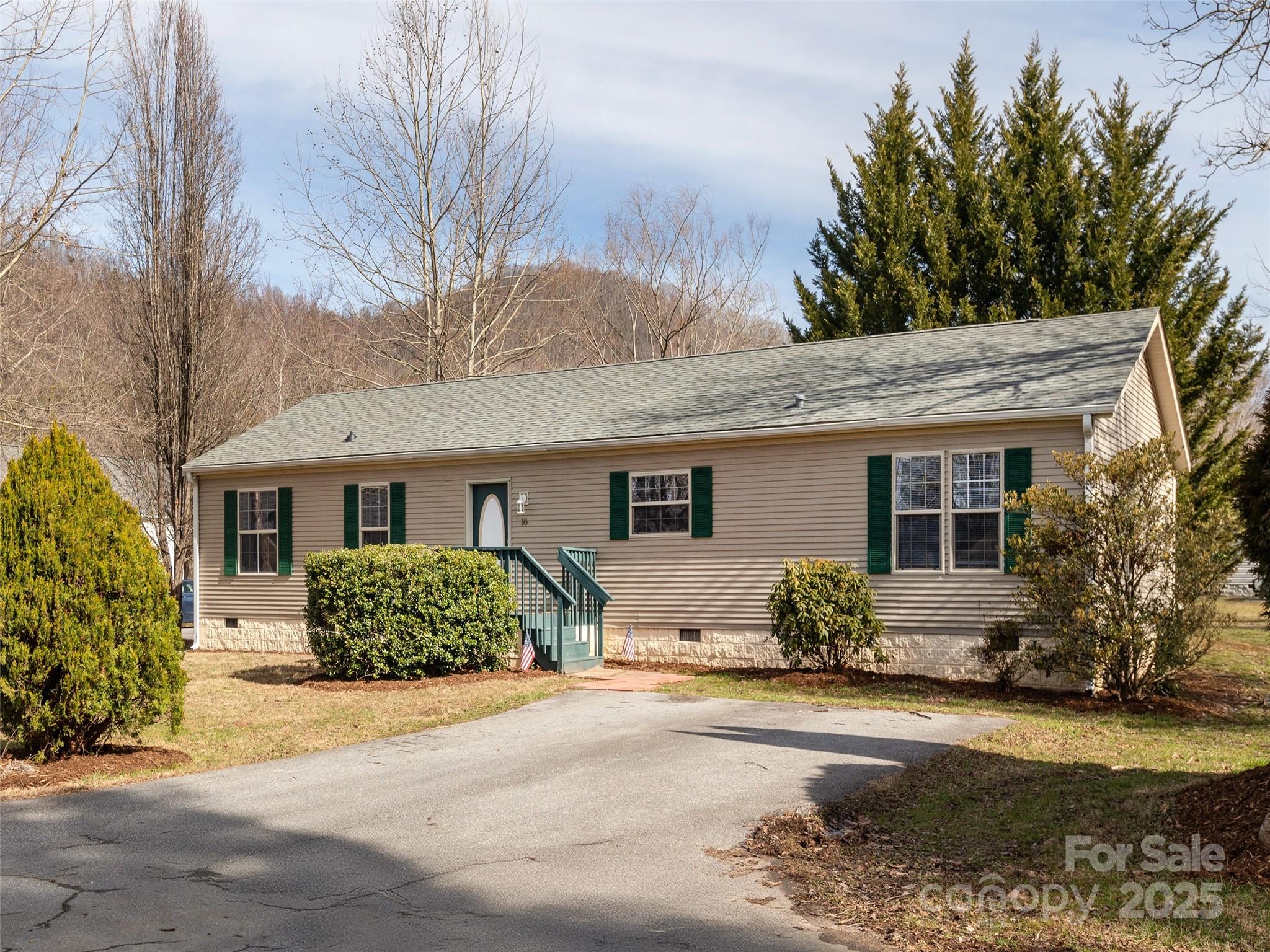 18 Philips Court Property Photo