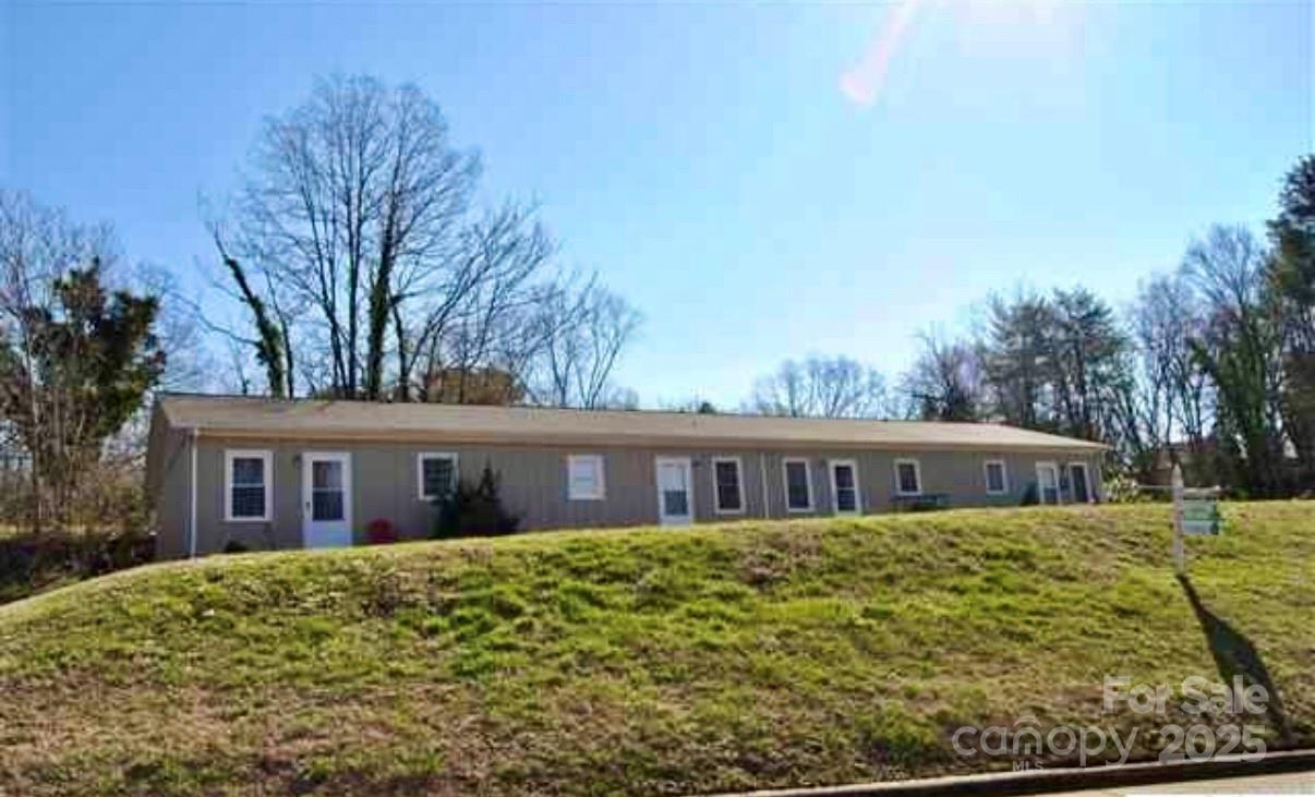 211 8th Avenue Drive Property Photo