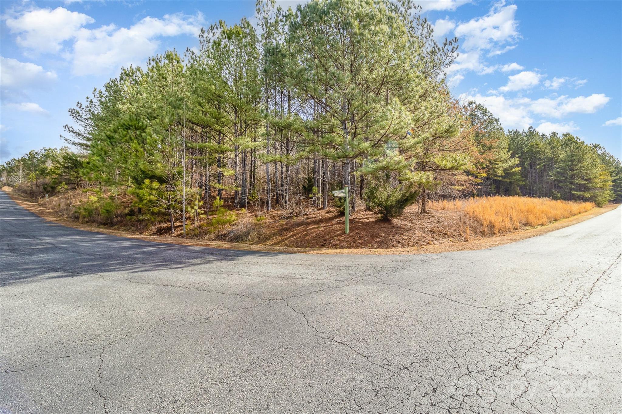 100 Riverview Drive Property Photo