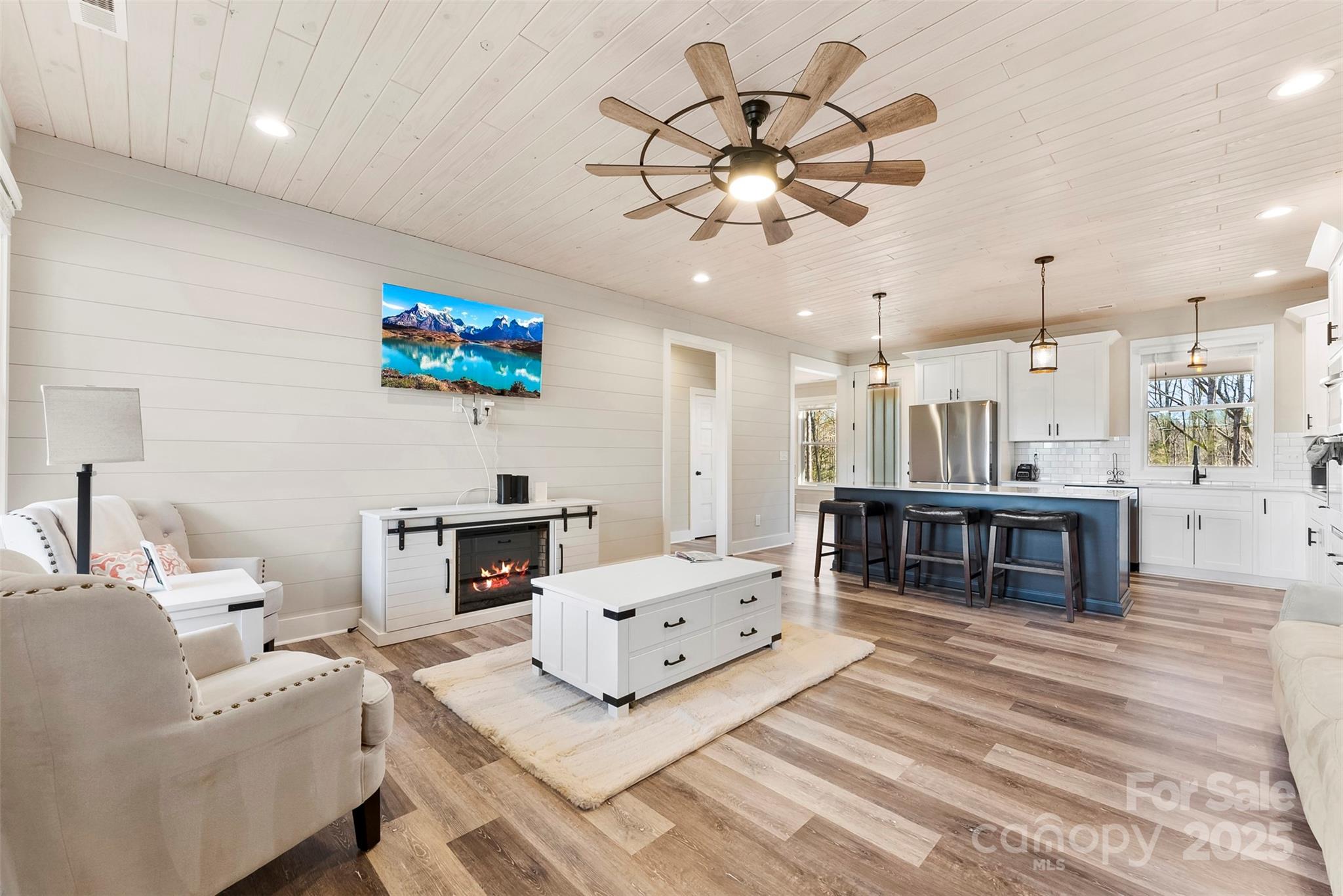 40934 Deer Haven Drive Property Photo 16