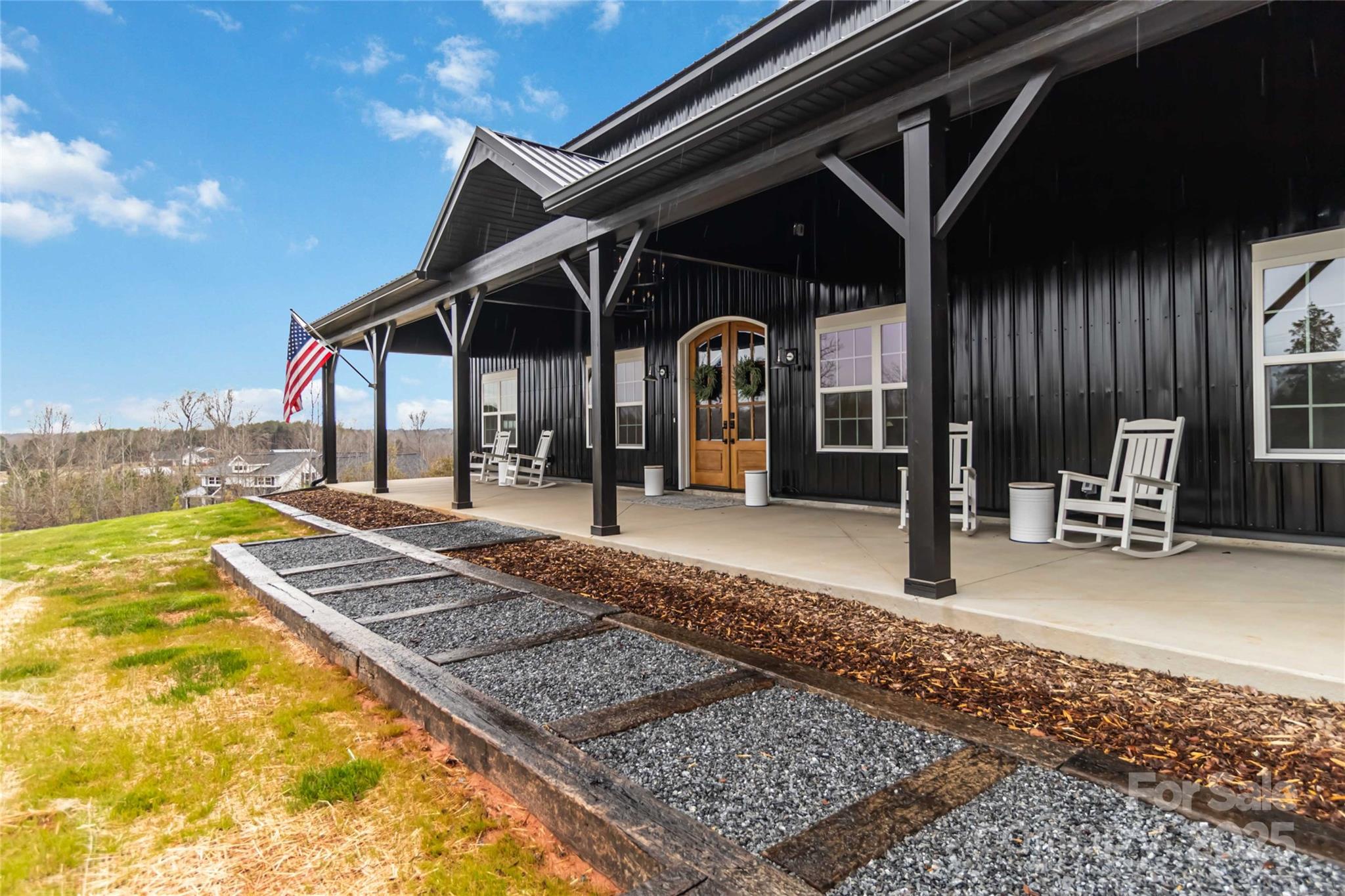 2288 Boheler Road Property Photo 5