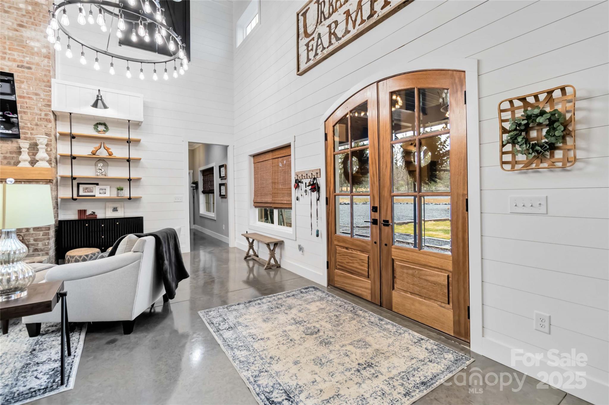 2288 Boheler Road Property Photo 8