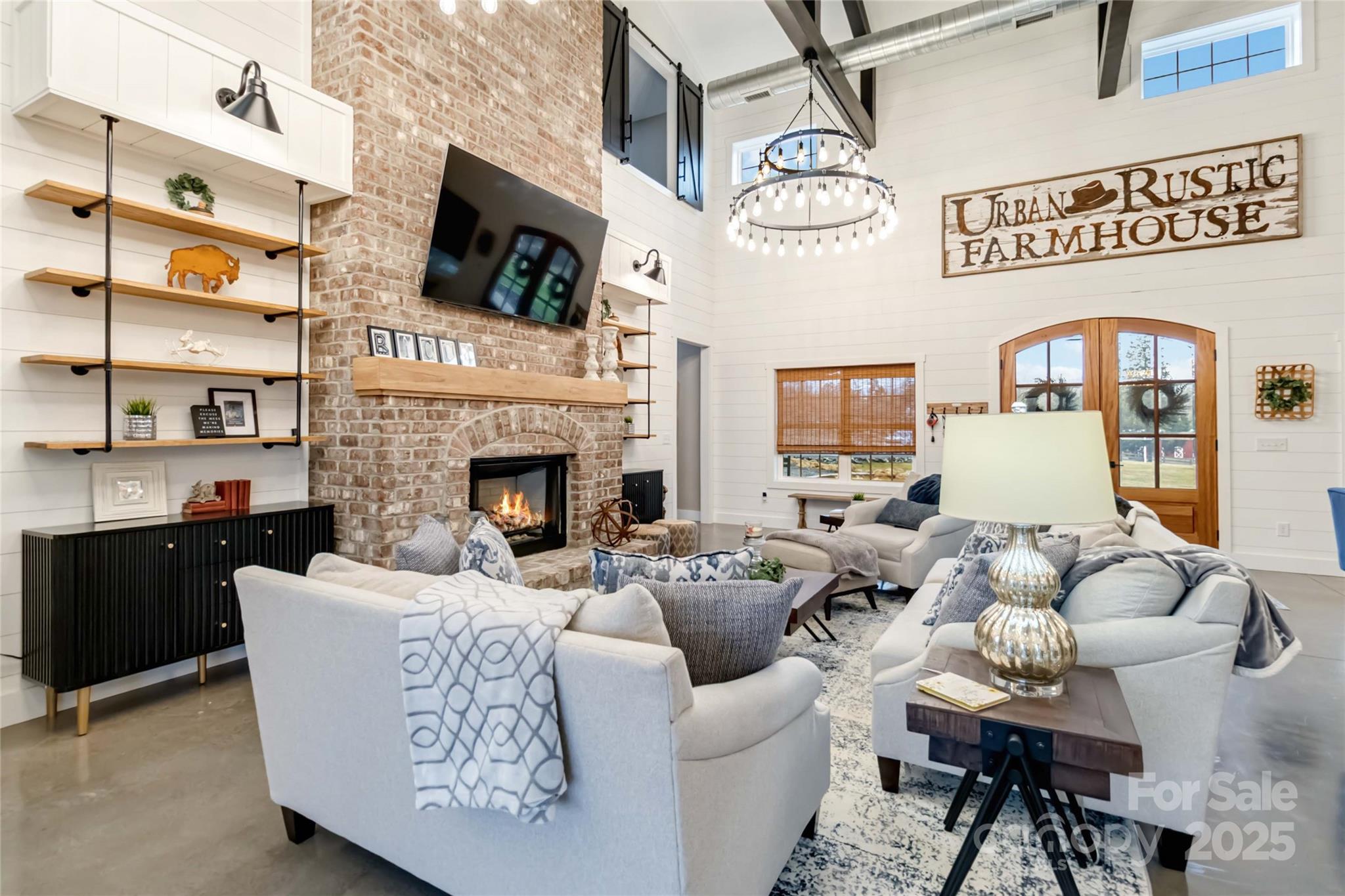 2288 Boheler Road Property Photo 9