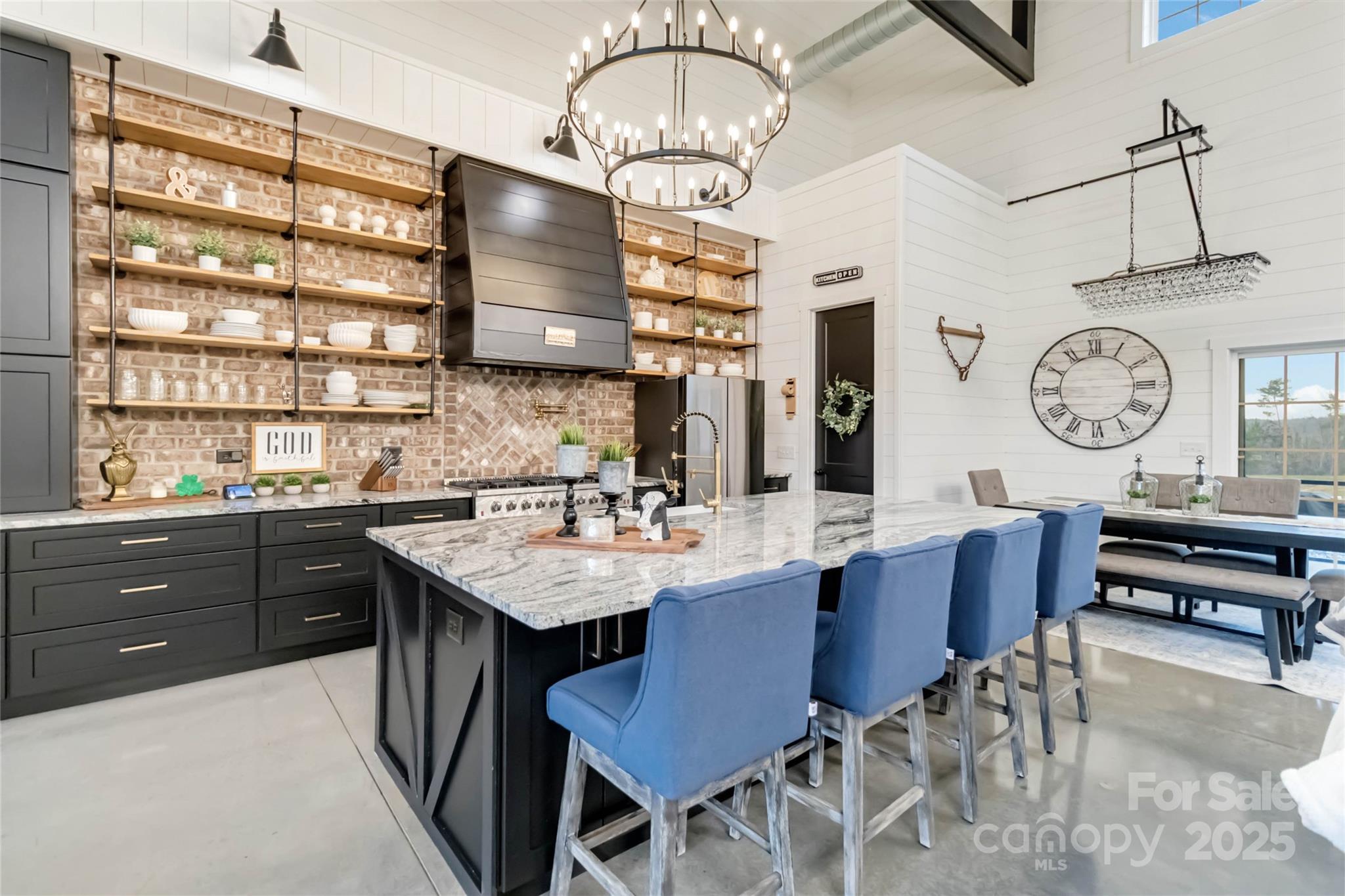 2288 Boheler Road Property Photo 13