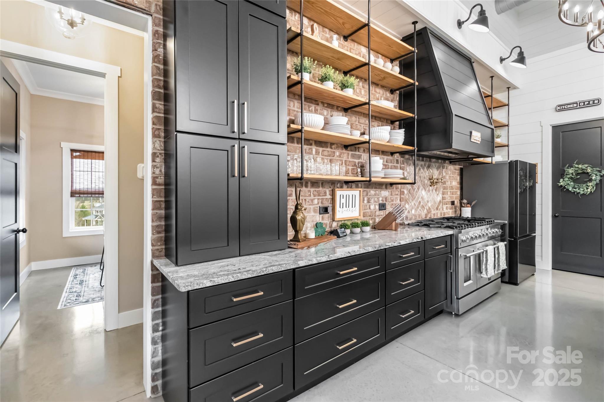 2288 Boheler Road Property Photo 14