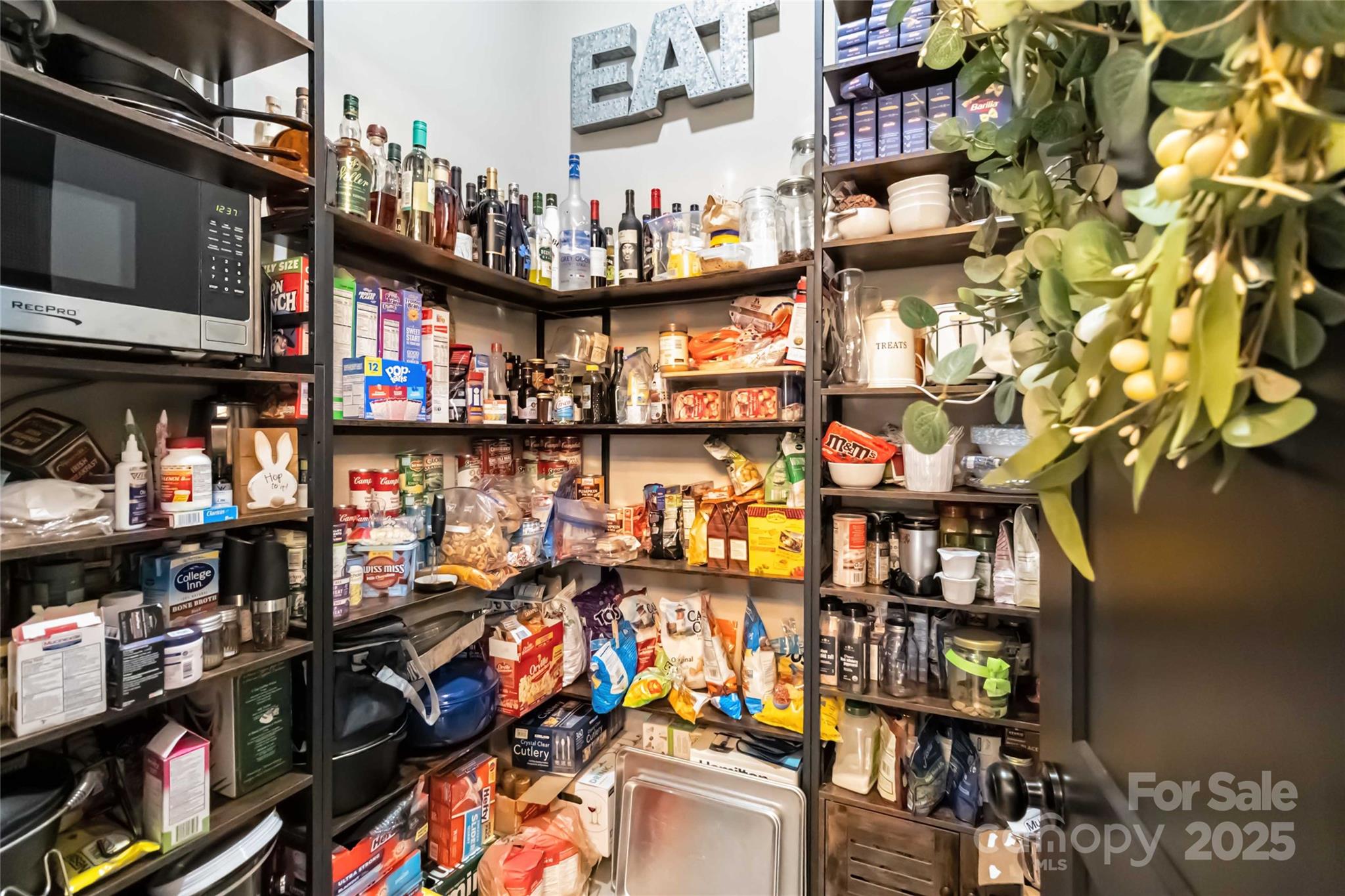 2288 Boheler Road Property Photo 20