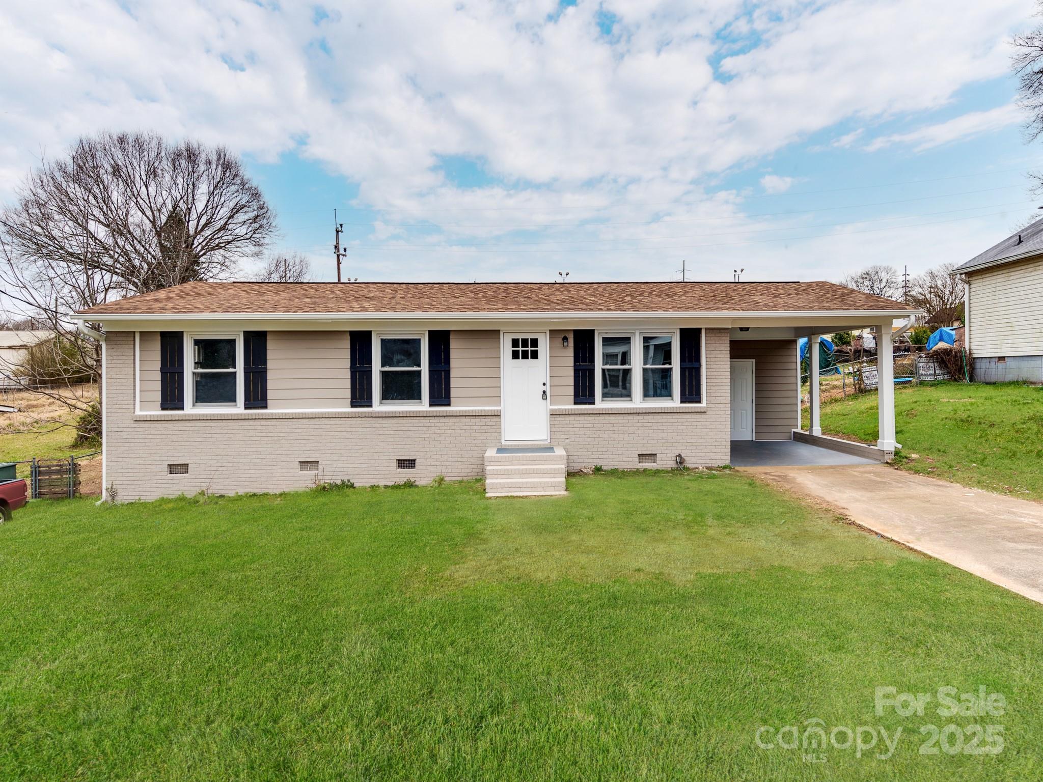 412 Pear Street Property Photo