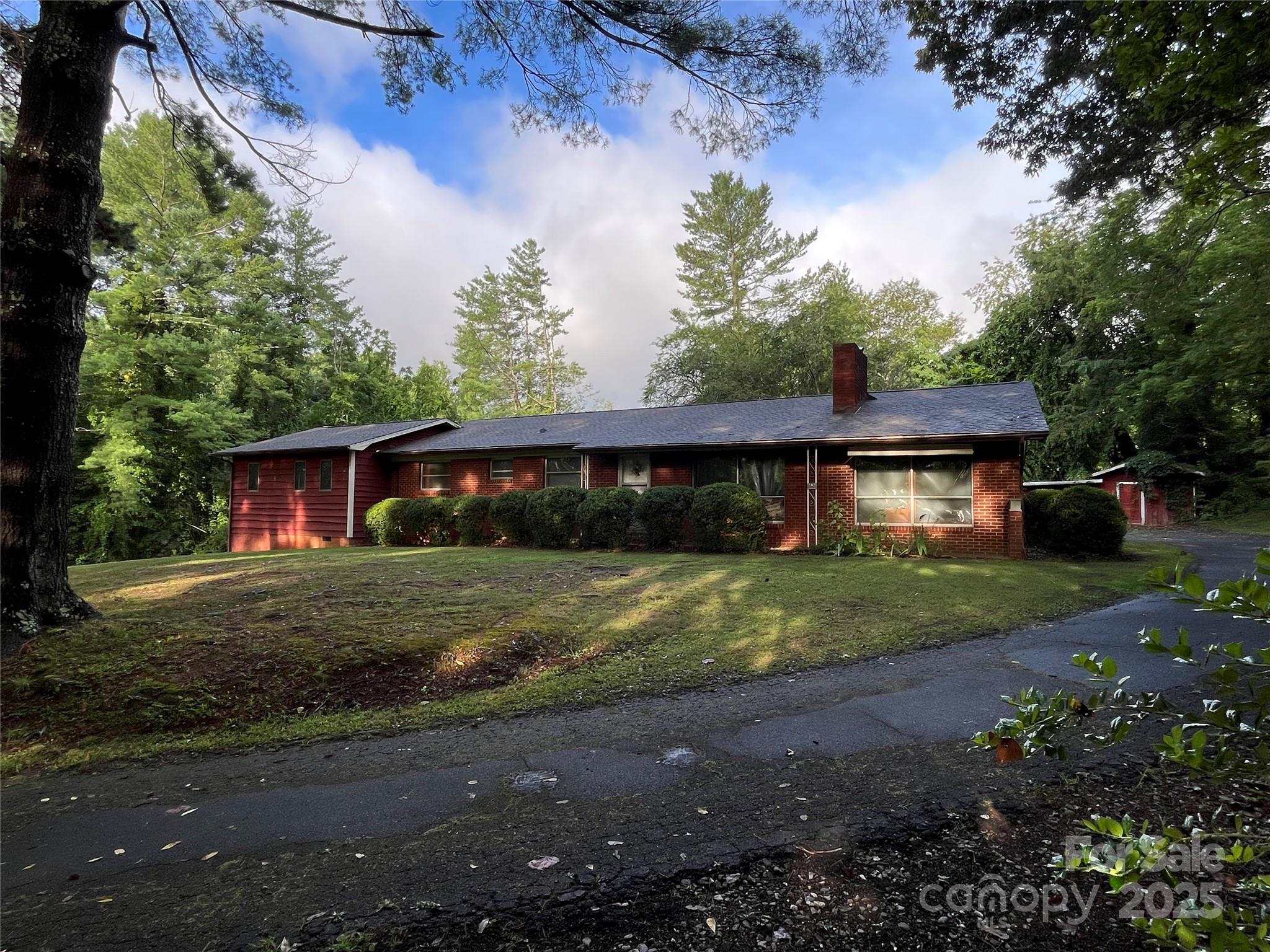794 New Haw Creek Road Property Photo