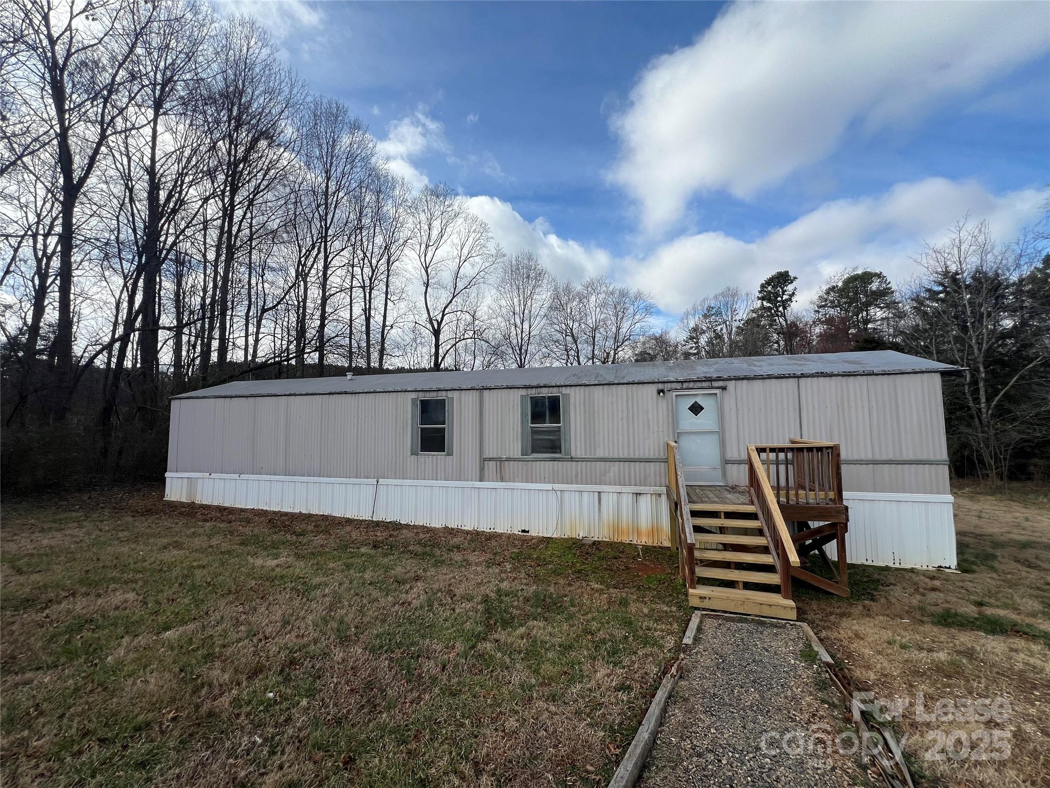 528 Oak Run Court Property Photo