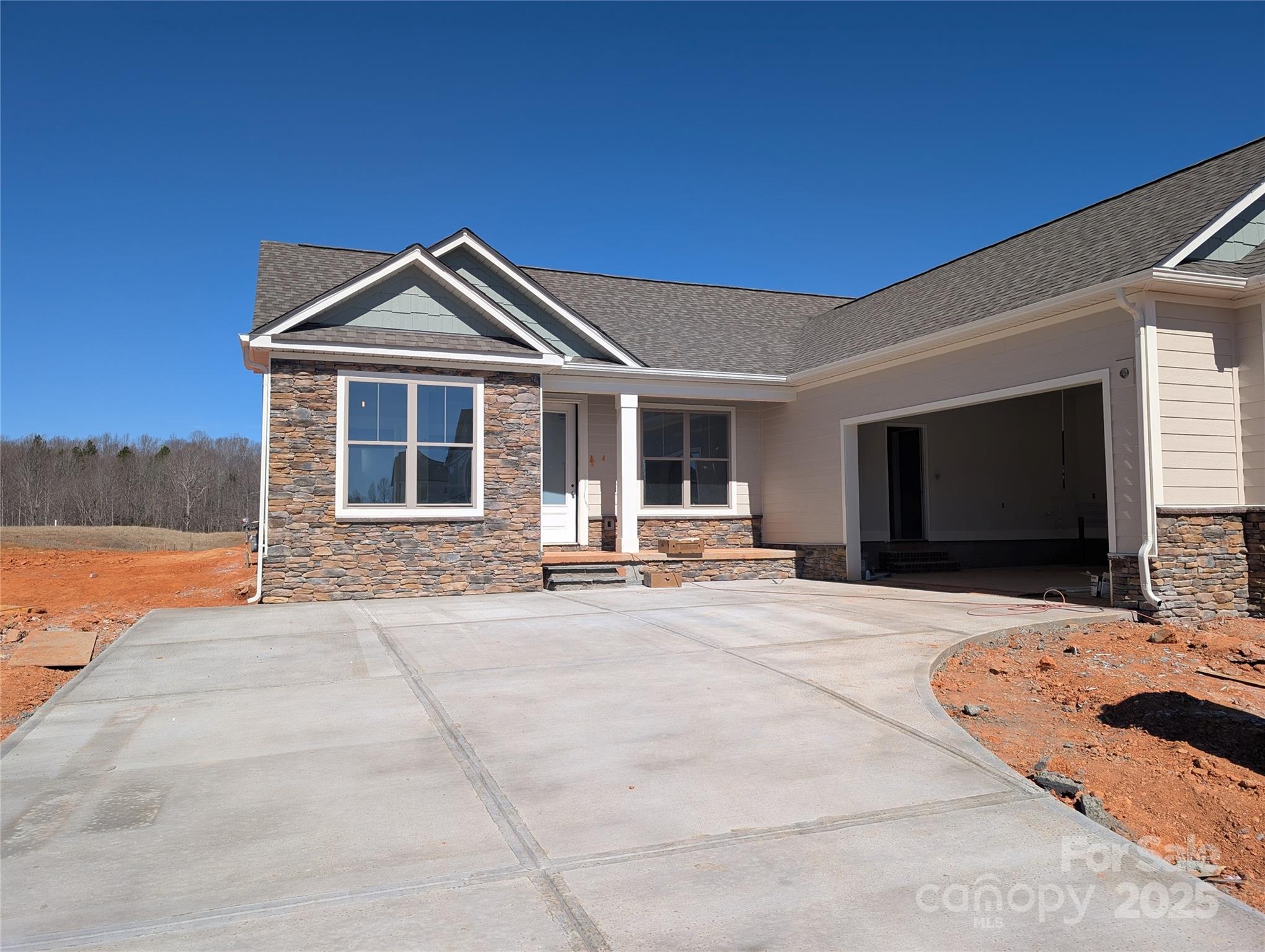 2081 Fordhill Street Property Photo