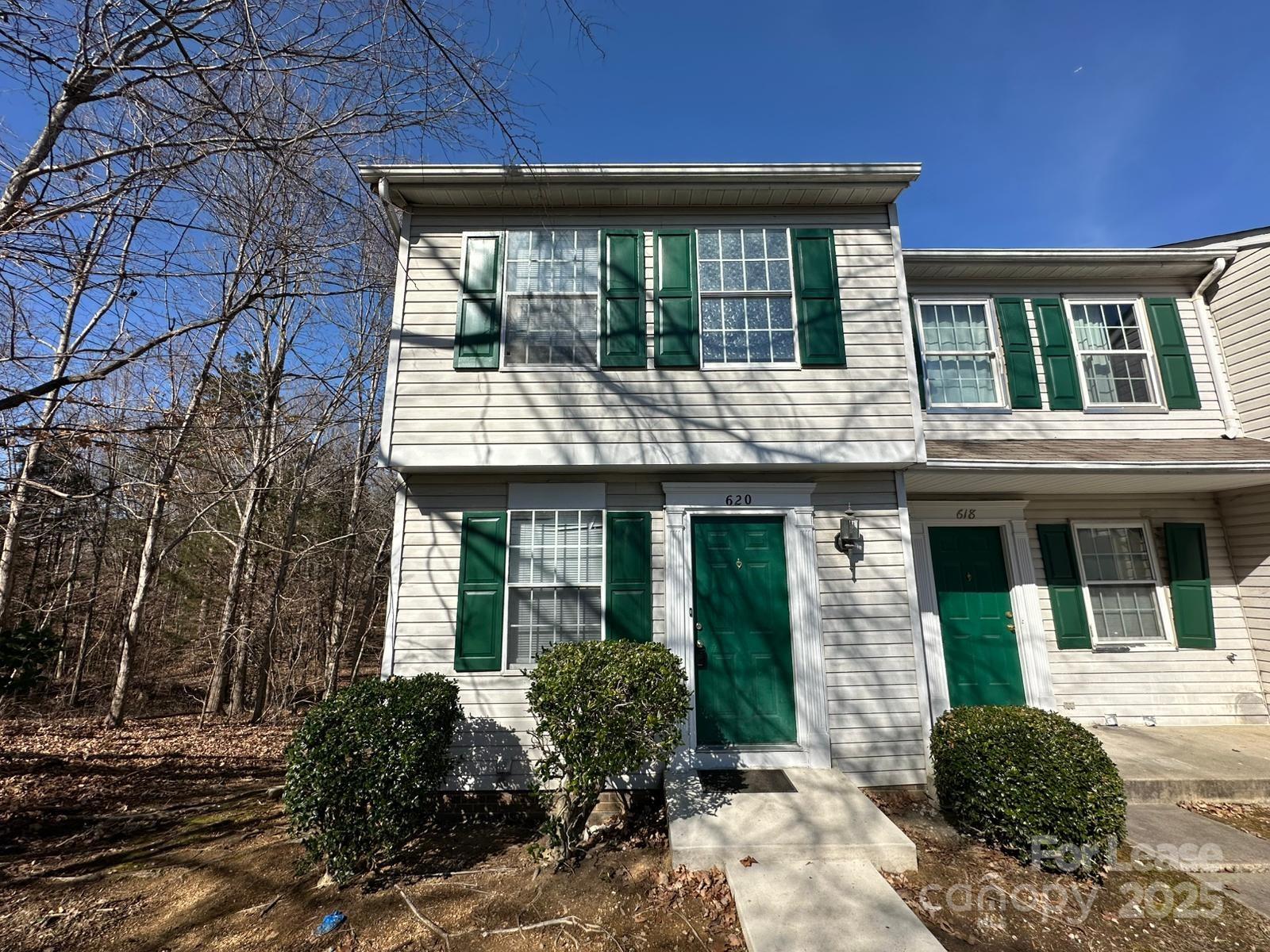 Alexander Towne Real Estate Listings Main Image