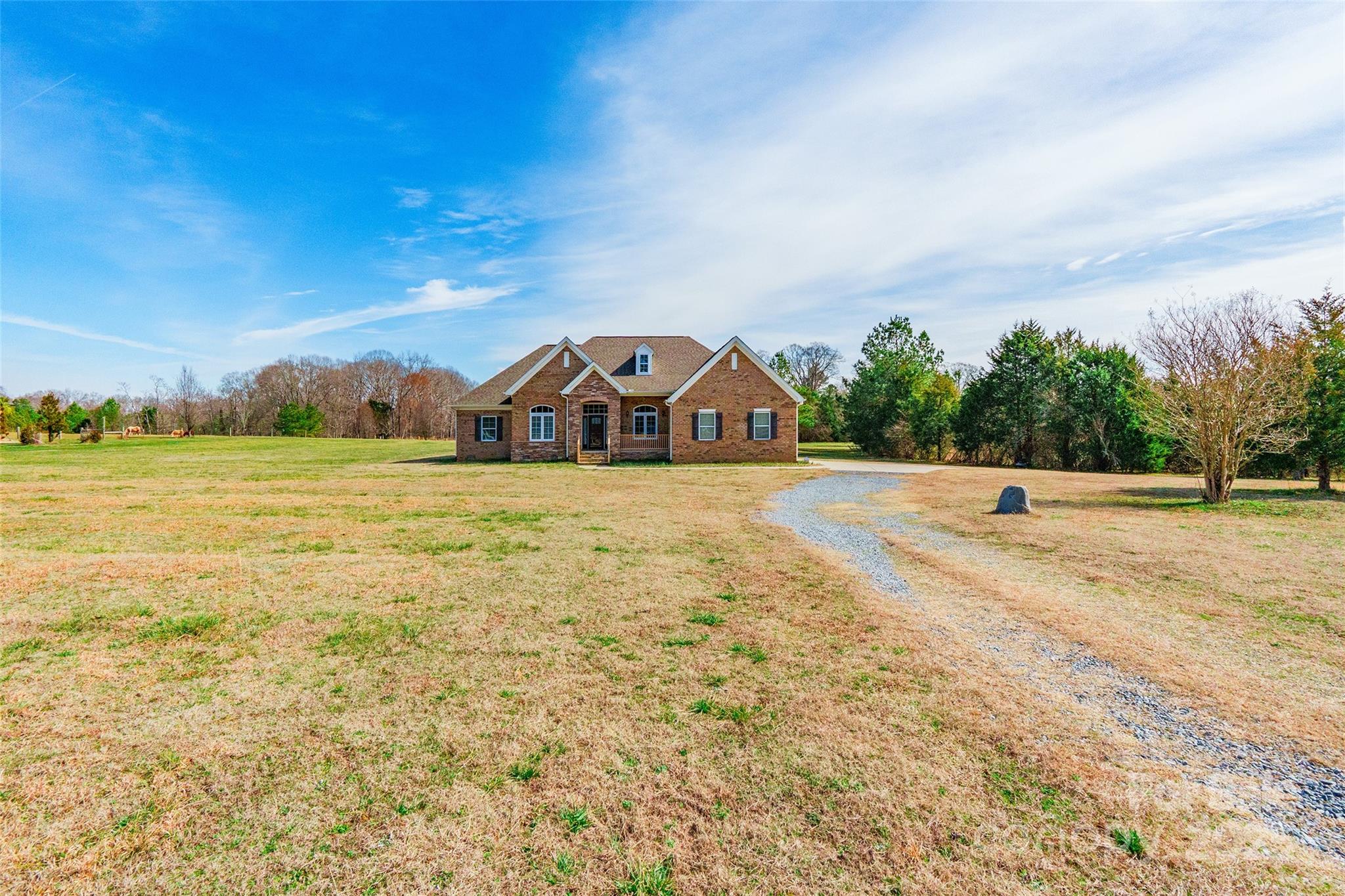 1362 Pioneer Road Property Photo