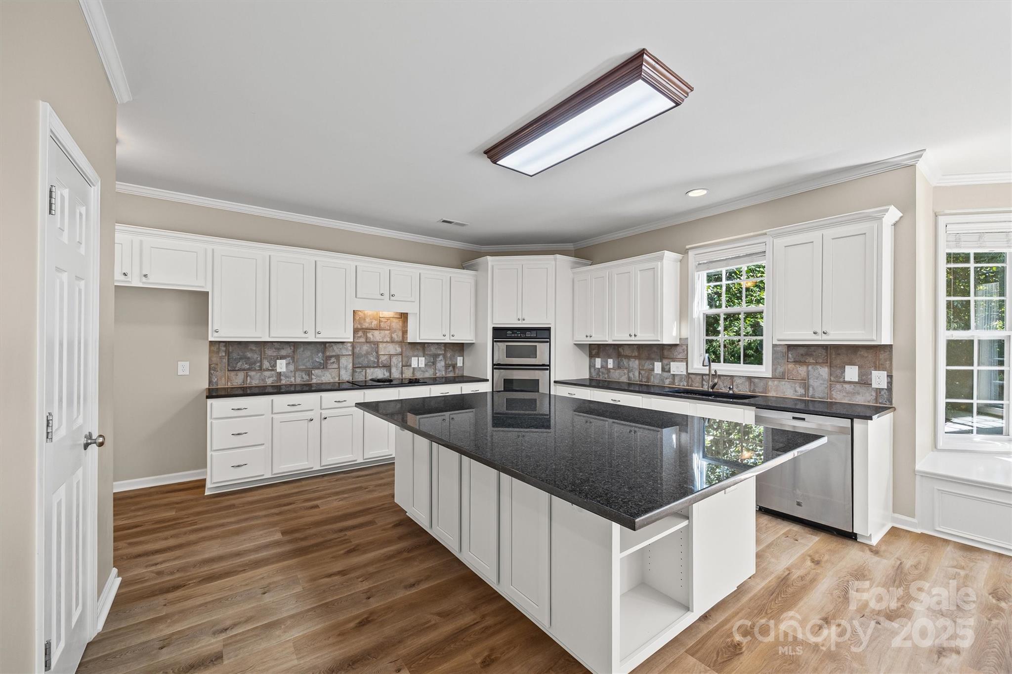 6458 Chadwell Court 30 Property Photo 3